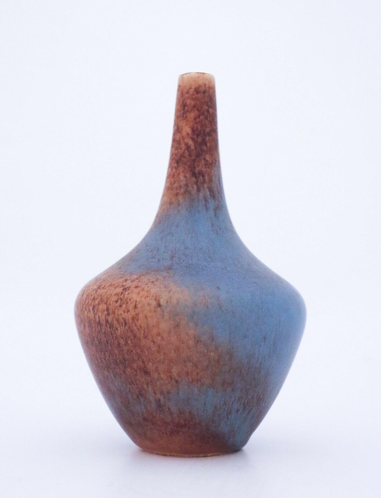 Scandinavian Modern Lovely Ceramic Vase Speckled Glaze, Gunnar Nylund, Rörstrand For Sale