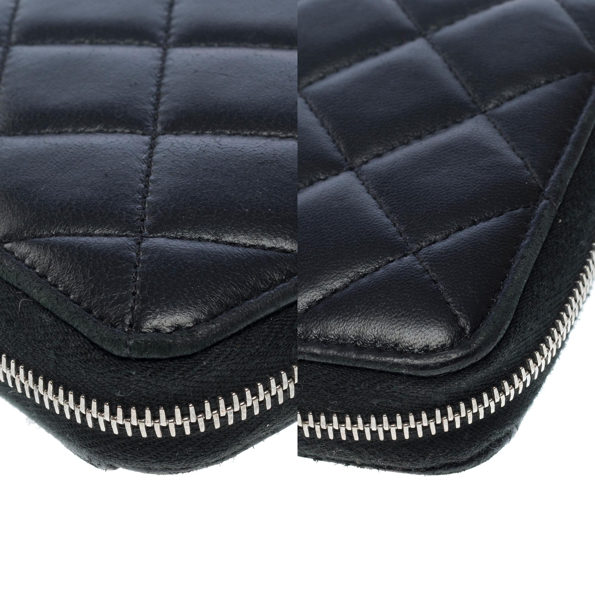 Lovely Chanel Compagnon Wallet in black quilted lambskin leather, SHW For Sale 6