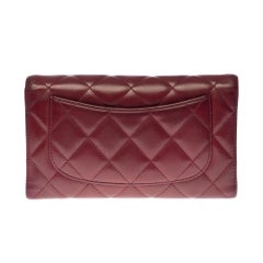 Lovely Chanel Flap Wallet in Burgundy Quilted Lambskin leather, PHW