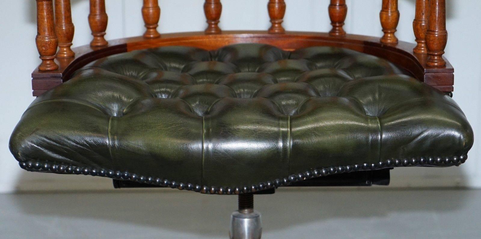 Contemporary Lovely Chesterfield Directors Green Leather Executive Captains Office Chair