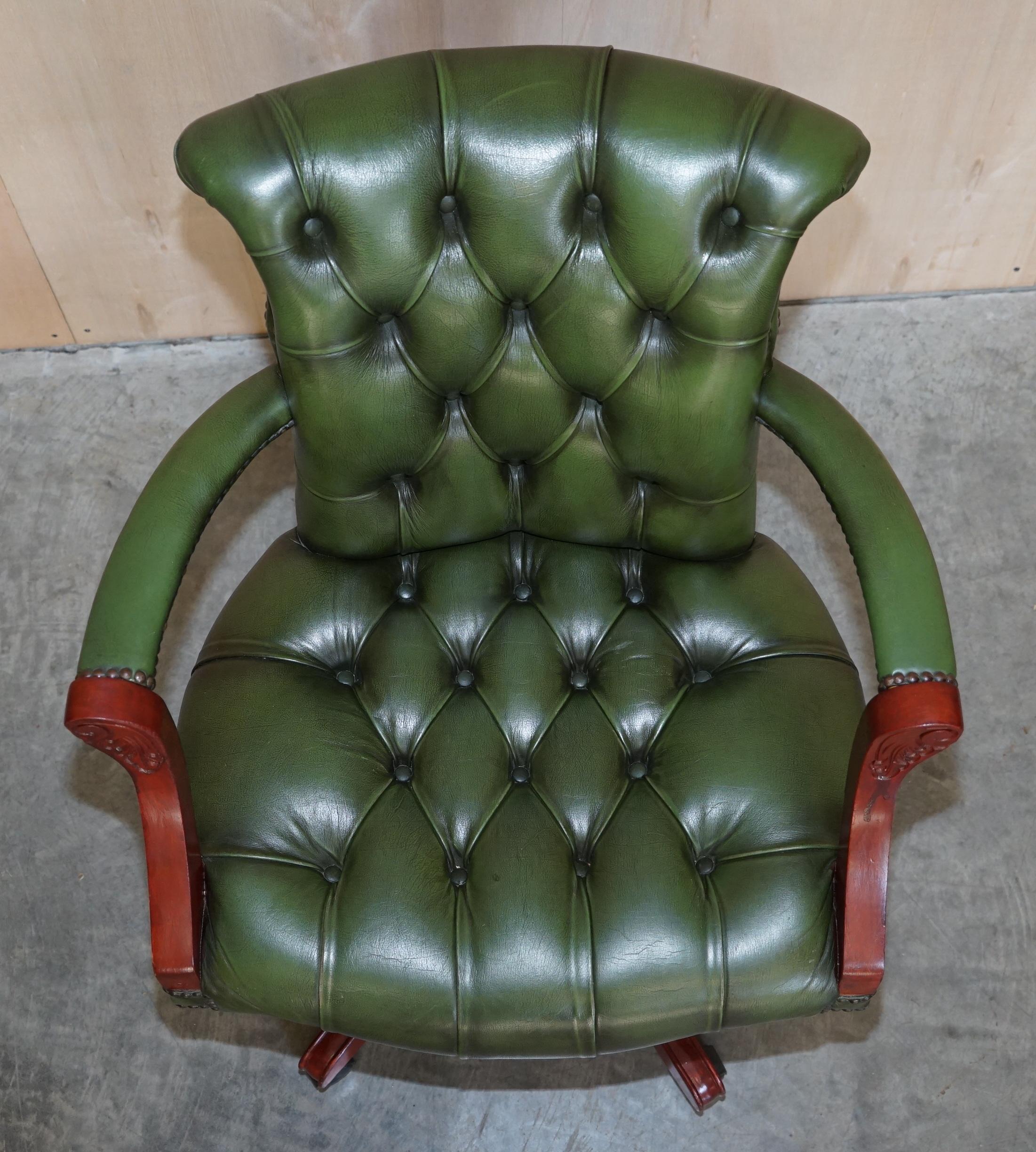 20th Century Lovely Chesterfield Fully Buttoned Green Leather Captains Directors Armchair