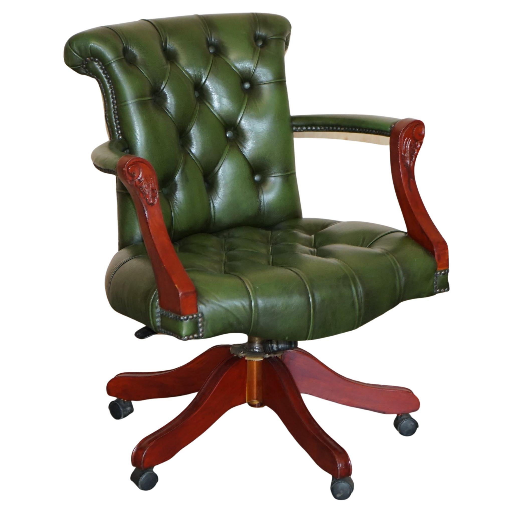 Lovely Chesterfield Fully Buttoned Green Leather Captains Directors Armchair  For Sale at 1stDibs | green leather chesterfield swivel chair, green  leather chesterfield office chair