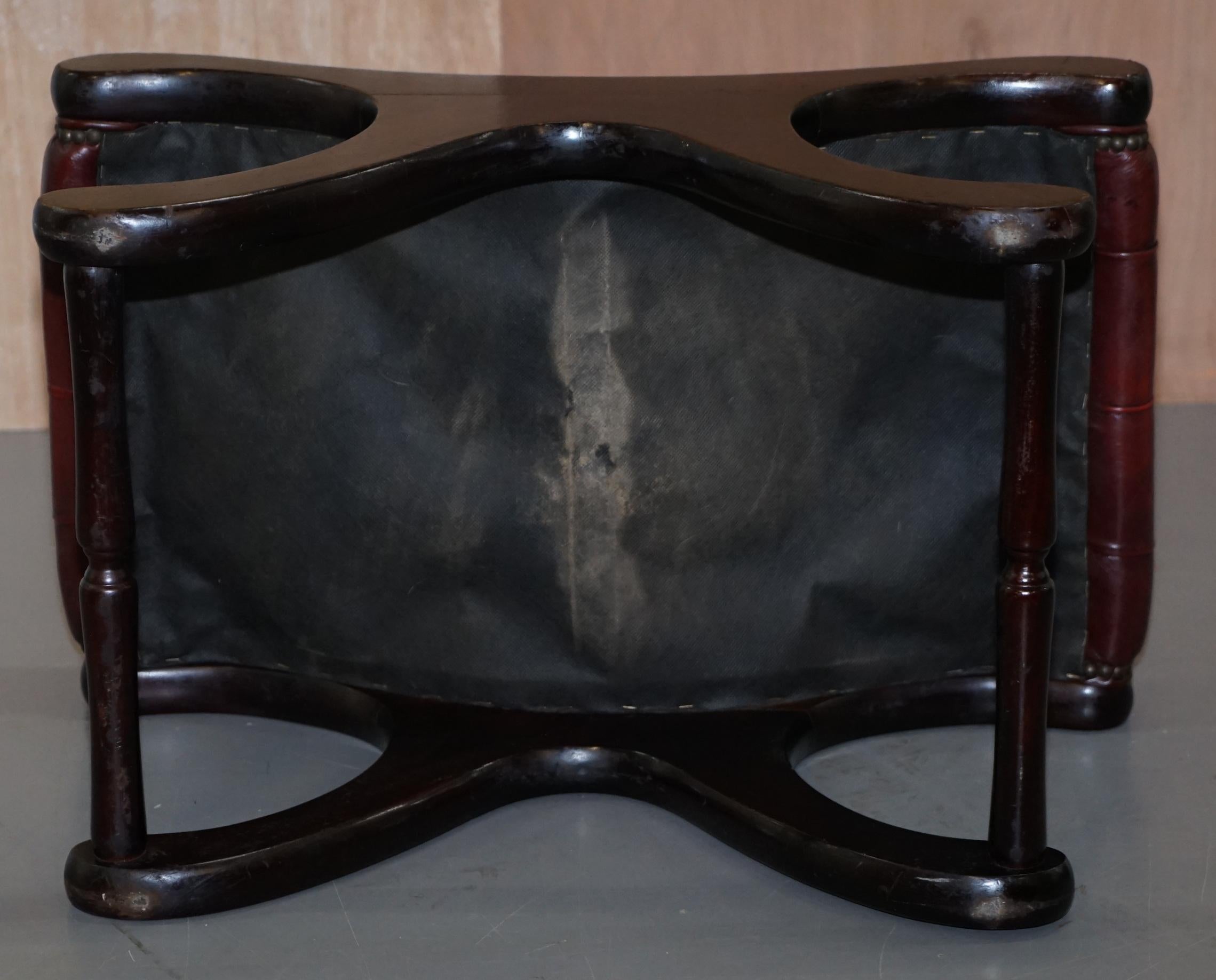 Lovely Chesterfield Oxblood Leather & Mahogany Curved Footstool Footrest Stool 2