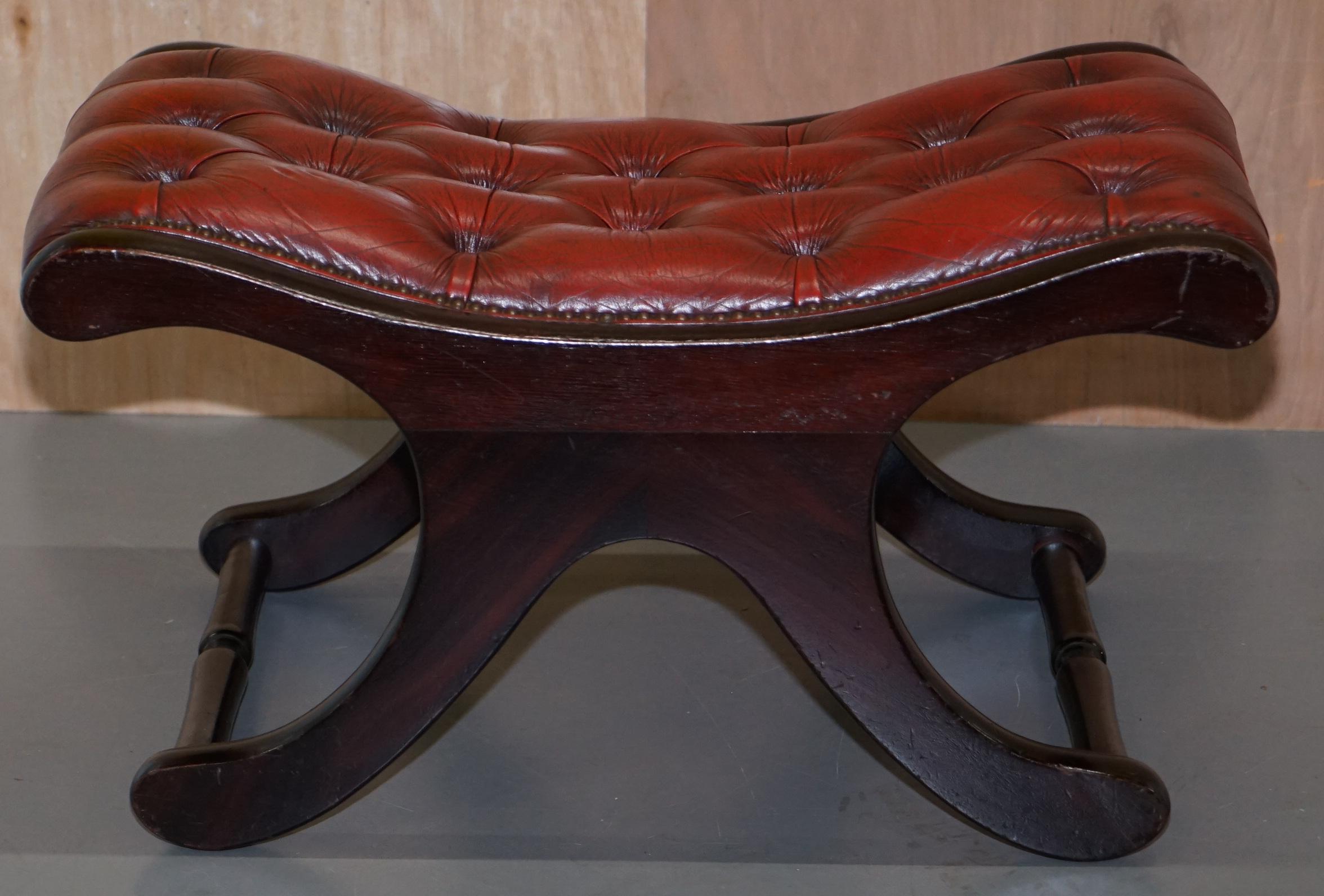 Lovely Chesterfield Oxblood Leather & Mahogany Curved Footstool Footrest Stool 1