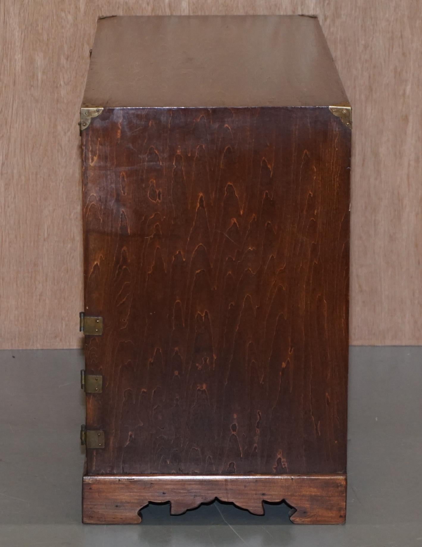 Lovely Chinese Burr & Burl Elm Apothecary Chest of Drawers with Cupboard Base For Sale 8