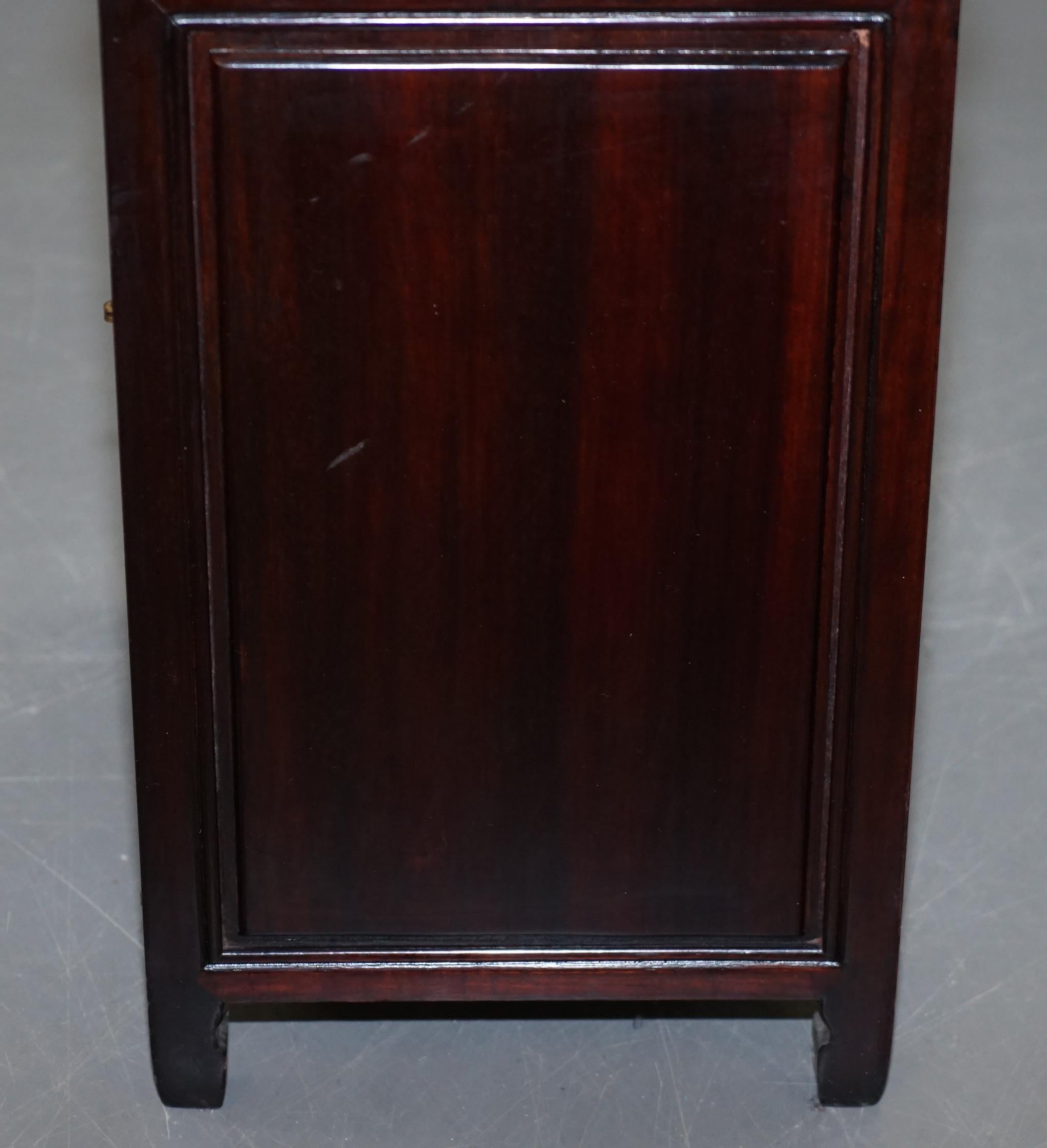 Lovely Chinese Carved Red Teak Side Table with Small Cupboard and Single Drawer 8