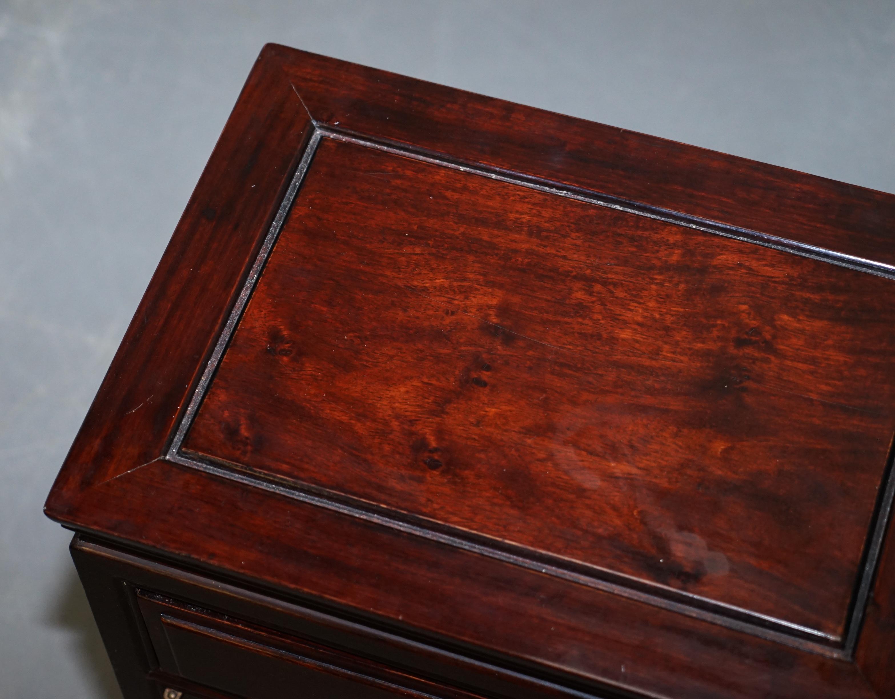 Hand-Crafted Lovely Chinese Carved Red Teak Side Table with Small Cupboard and Single Drawer