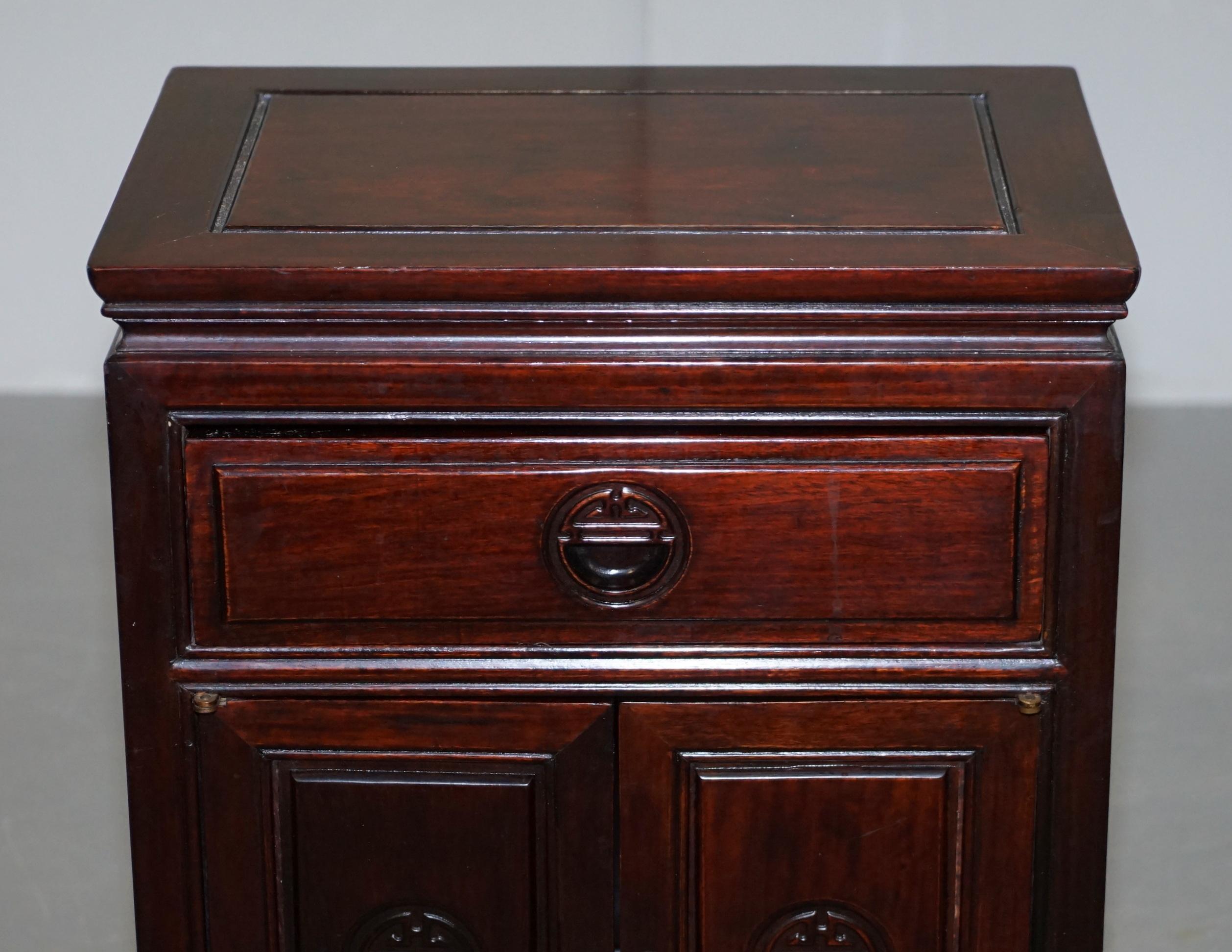 Lovely Chinese Carved Red Teak Side Table with Small Cupboard and Single Drawer 1