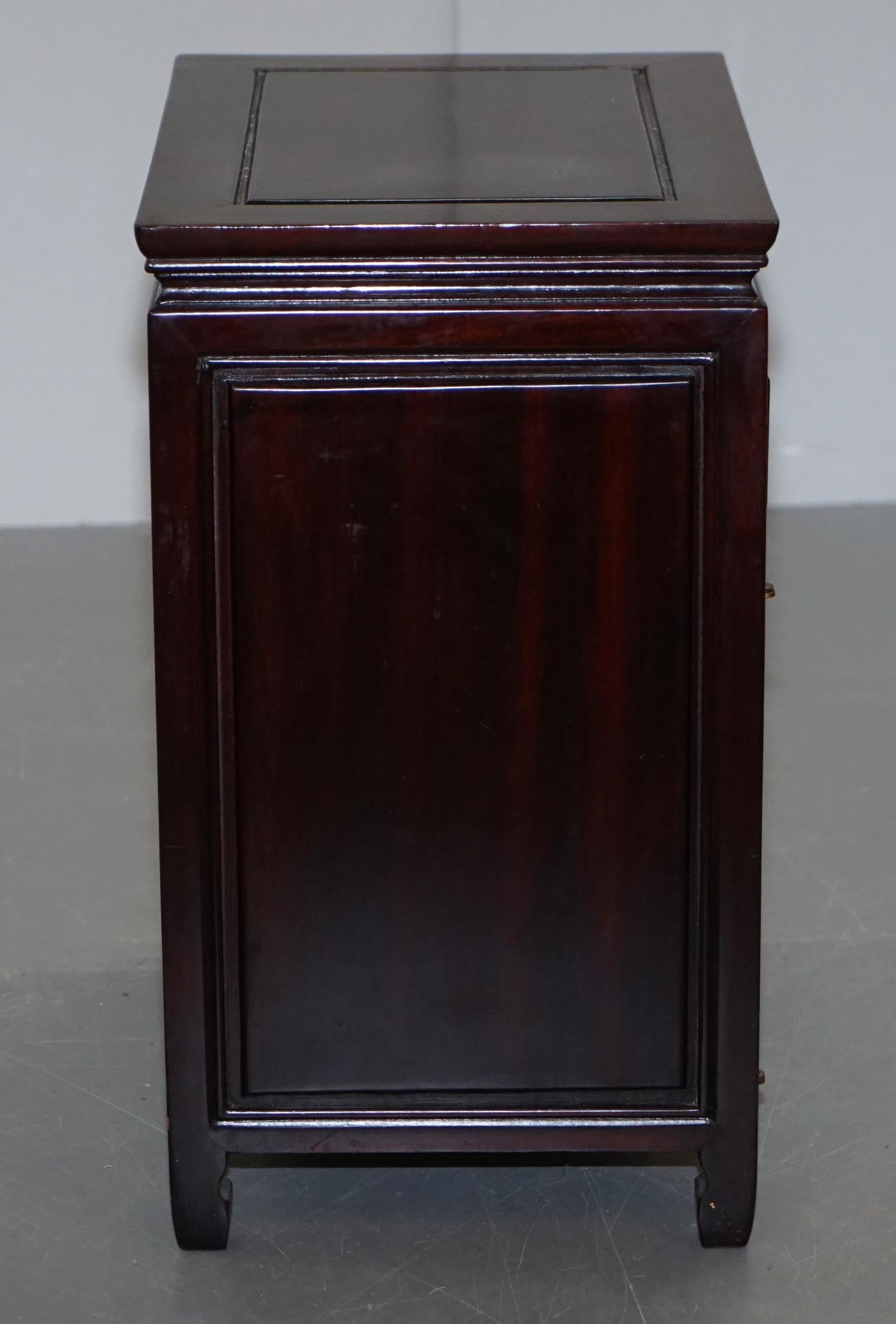 Lovely Chinese Carved Red Teak Side Table with Small Cupboard and Single Drawer 3