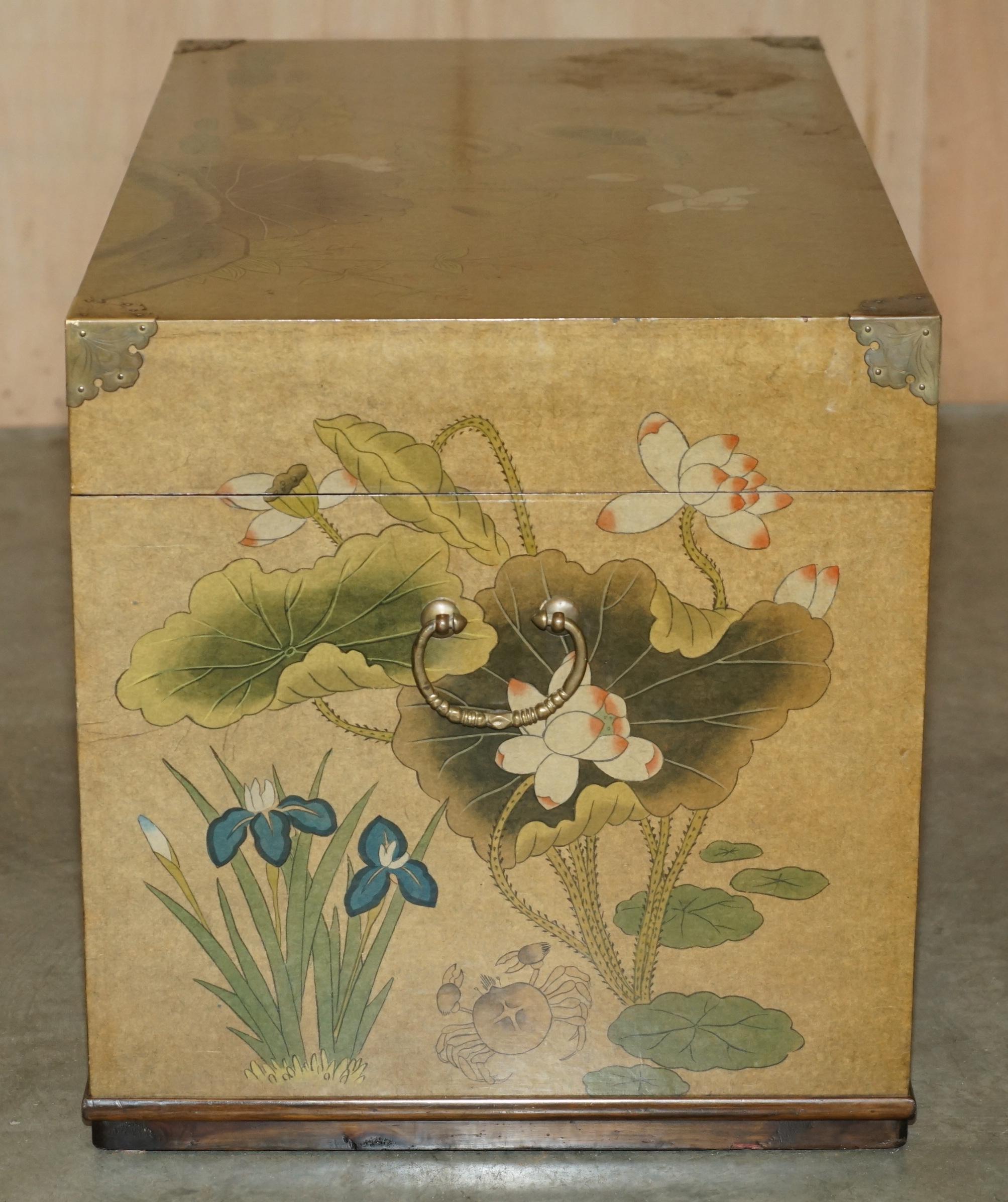 LOVELY CHiNESE ELM STORAGE TRUNK OR CHEST OF LINEN & CLOTHES, TOYS PART OF A SET For Sale 10
