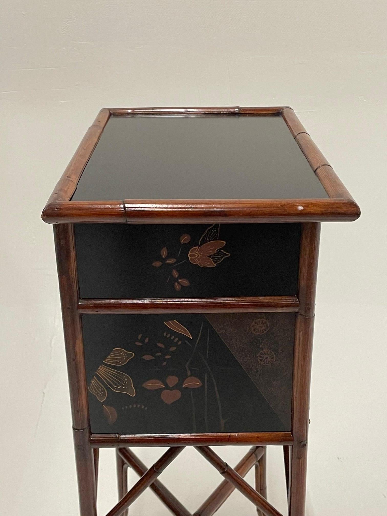 Lovely Chinoiserie Decorated Bamboo Side Table Nightstand 1