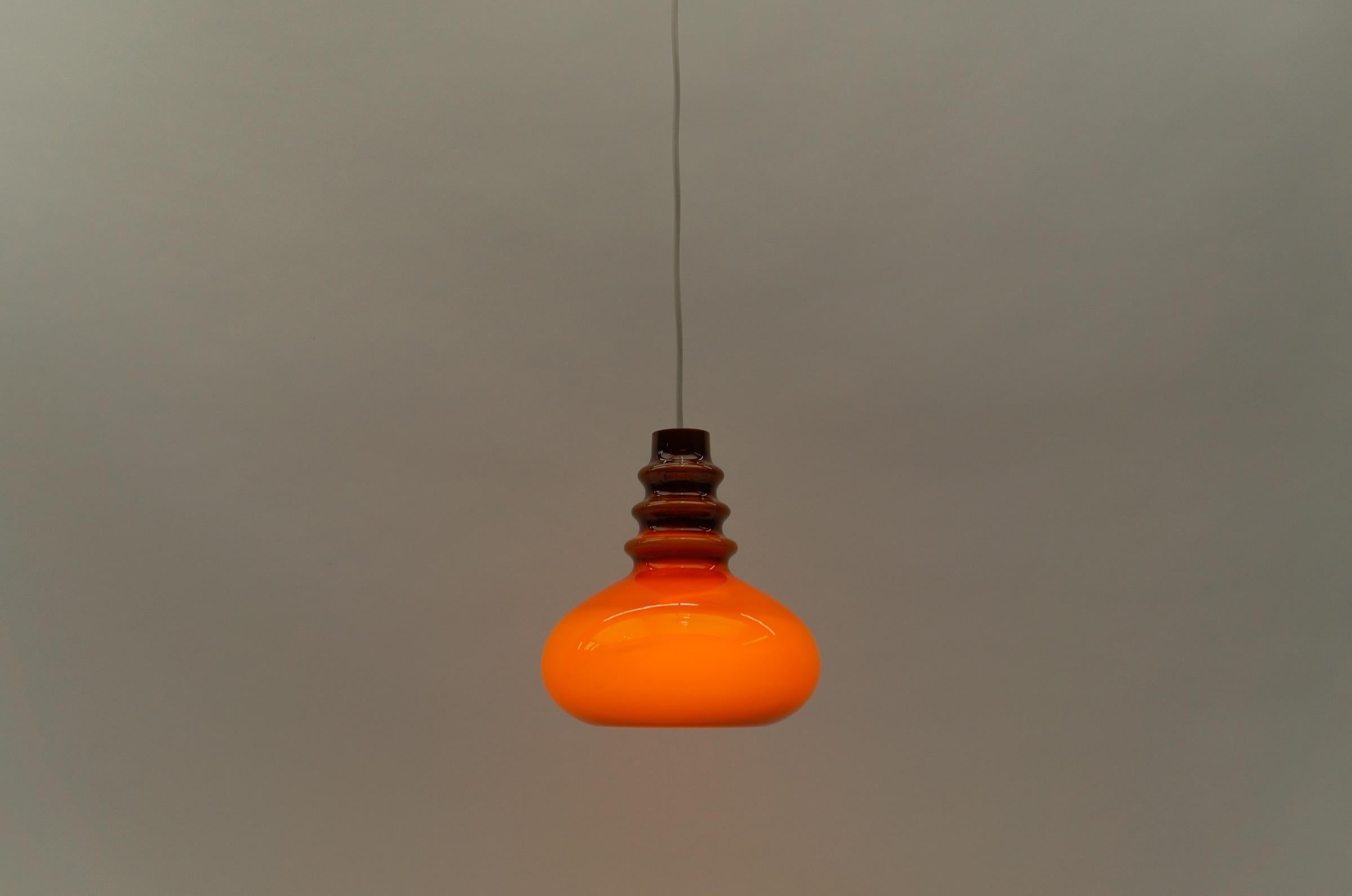 Lovely Choco Brown Glass Ceiling Lamp by Peill & Putzler, 1960s In Good Condition In Nürnberg, Bayern