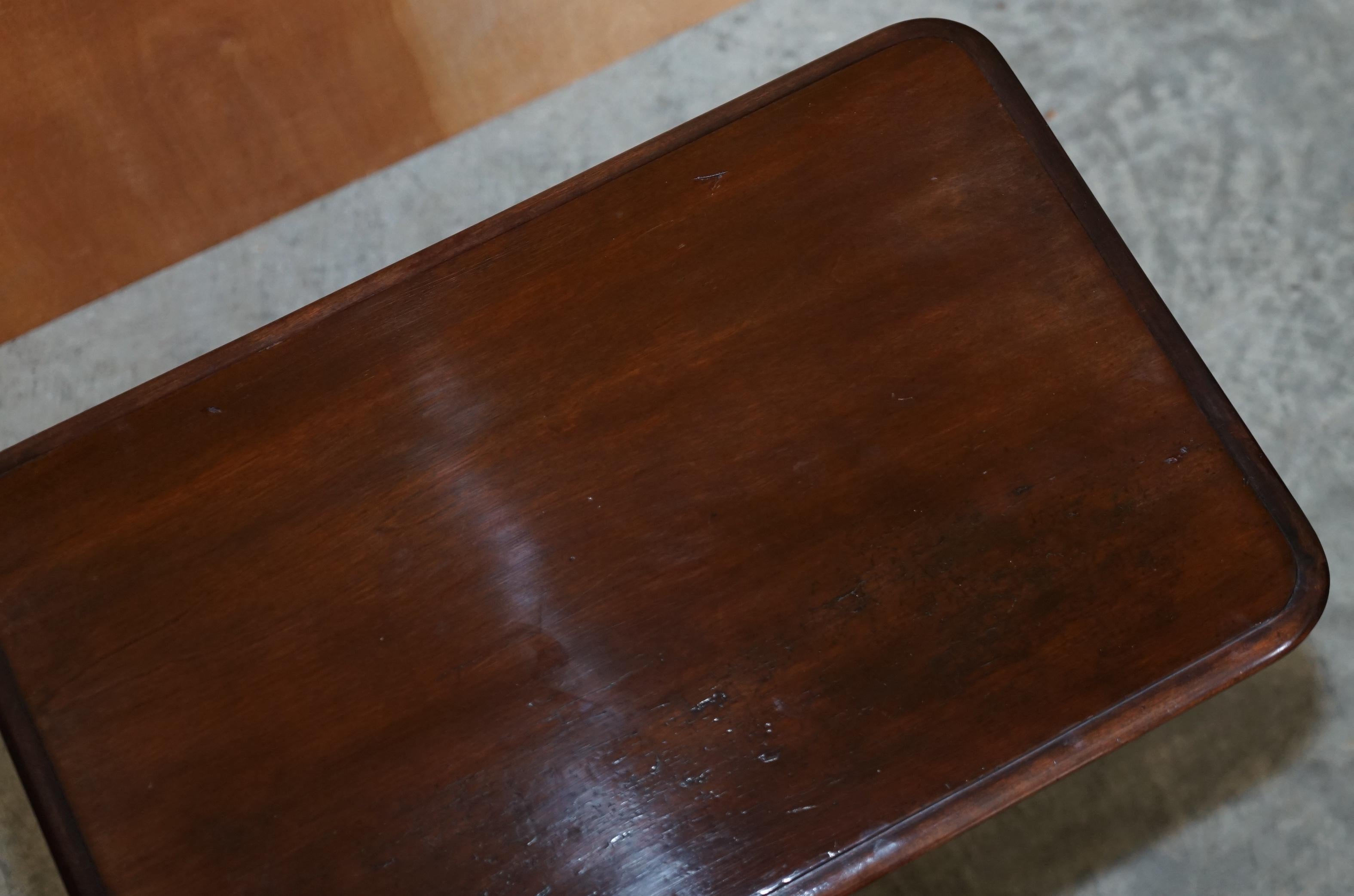 Lovely Circa 1840-1860 English Hardwood Tilt Top Side Occasional Tripod Table For Sale 4