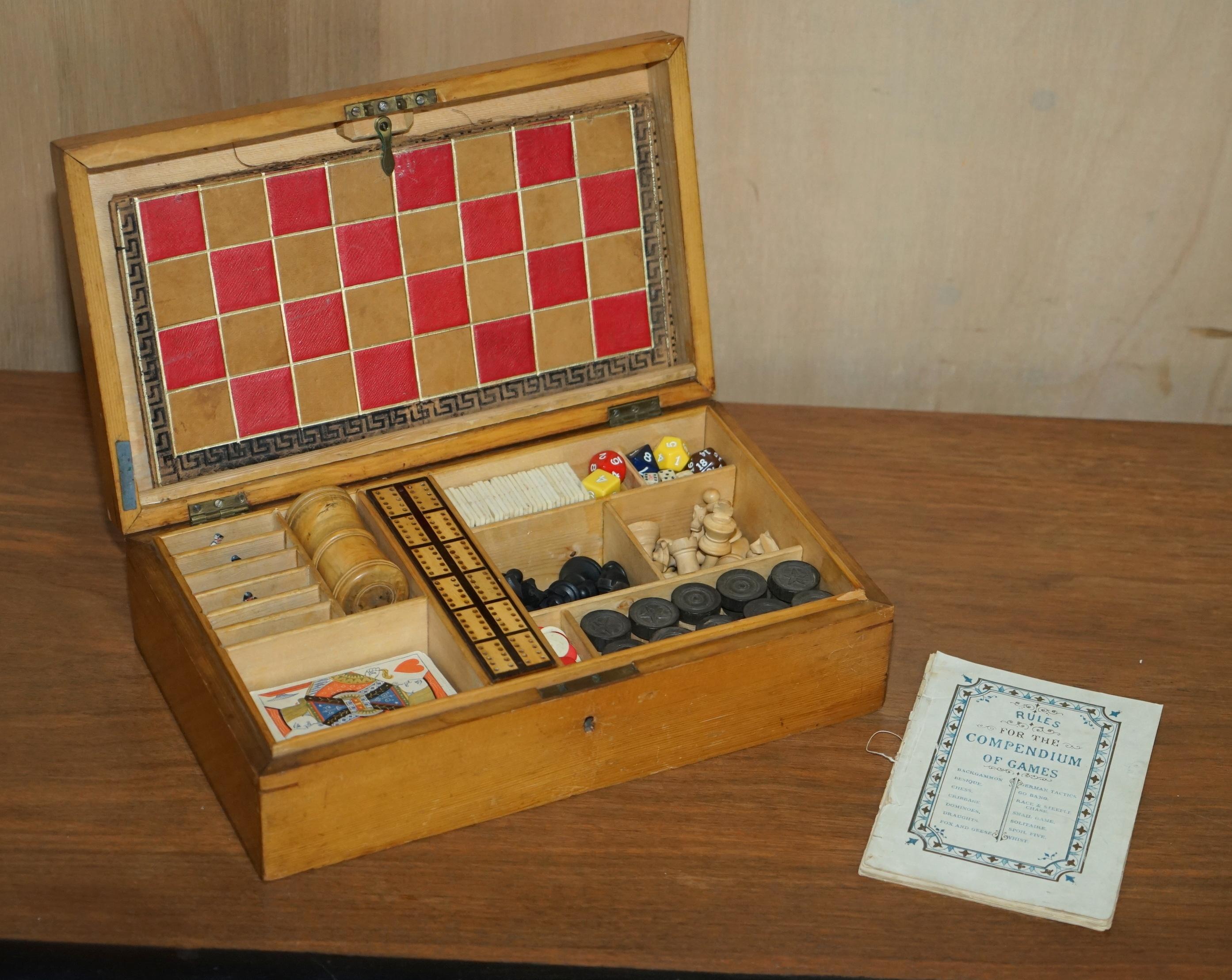 Lovely circa 1880 Victorian Walnut Games Compendium Chess Horse Racing Dice For Sale 11