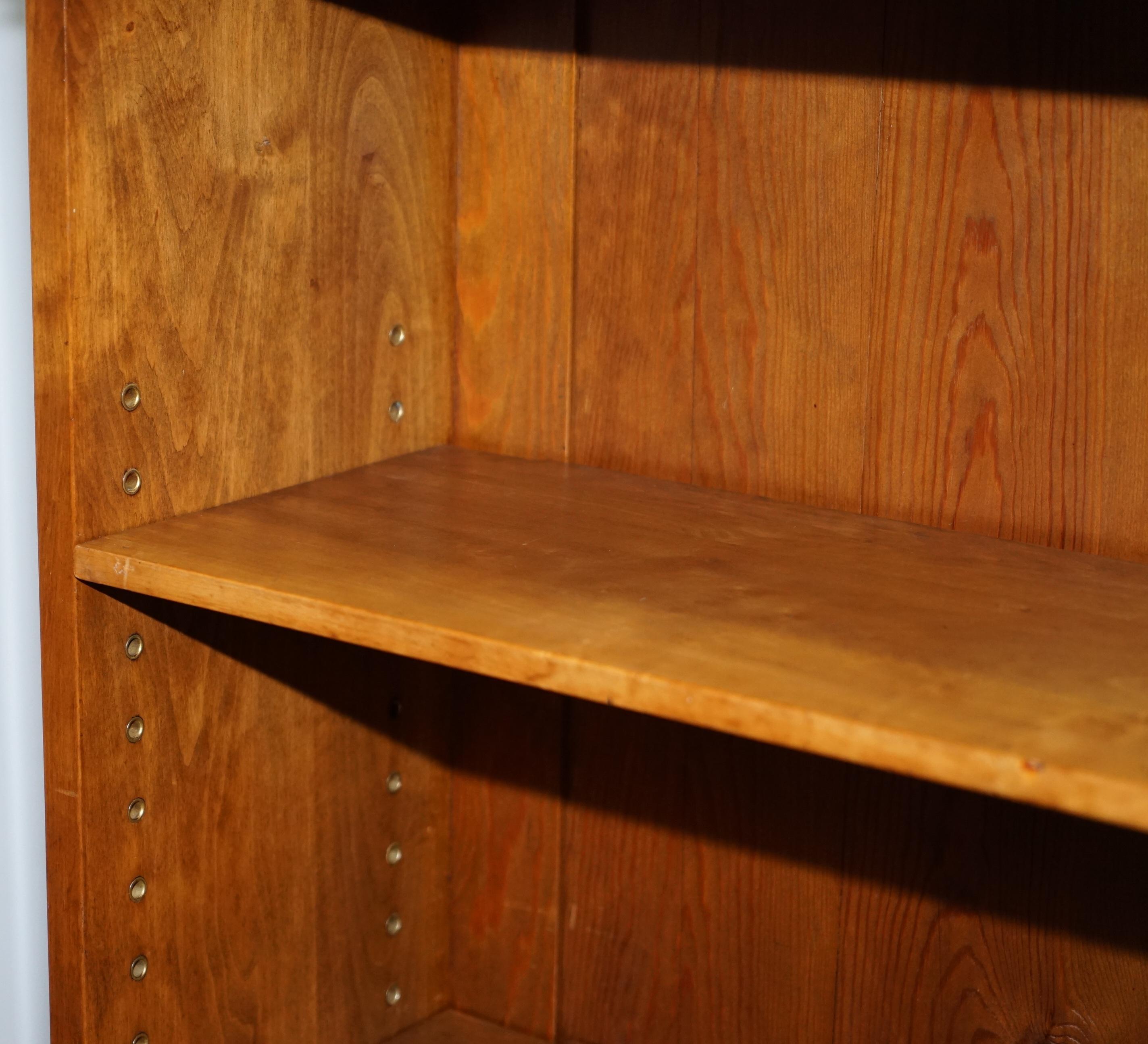 Lovely circa 1900 Edwardian Walnut & Oak Double Bank Library Bookcase 160cm Tall 6