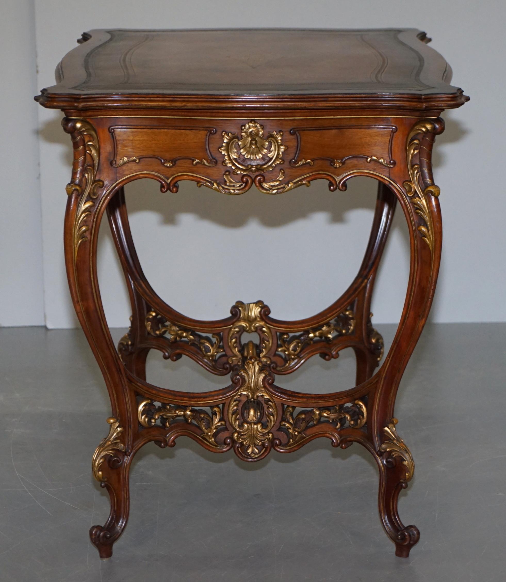 Lovely circa 1900 Late Victorian French Pine Brown Leather Gold Gilt Desk Table For Sale 9