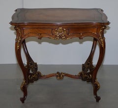 Lovely circa 1900 Late Victorian French Pine Brown Leather Gold Gilt Desk Table