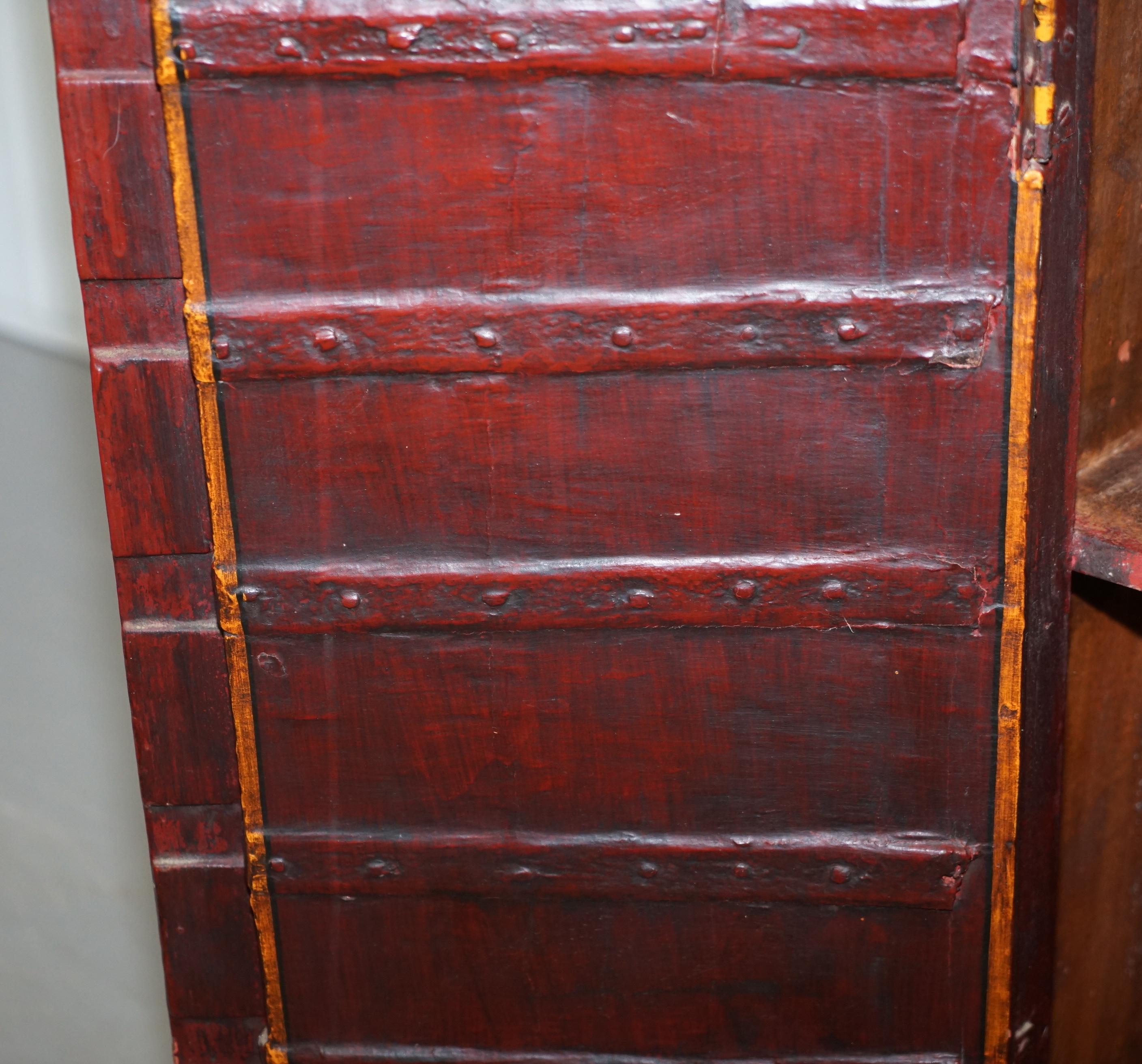 Lovely circa 1900 Oriental Hand Painted Side Cupboard Bookcase Metal Strap Work For Sale 8