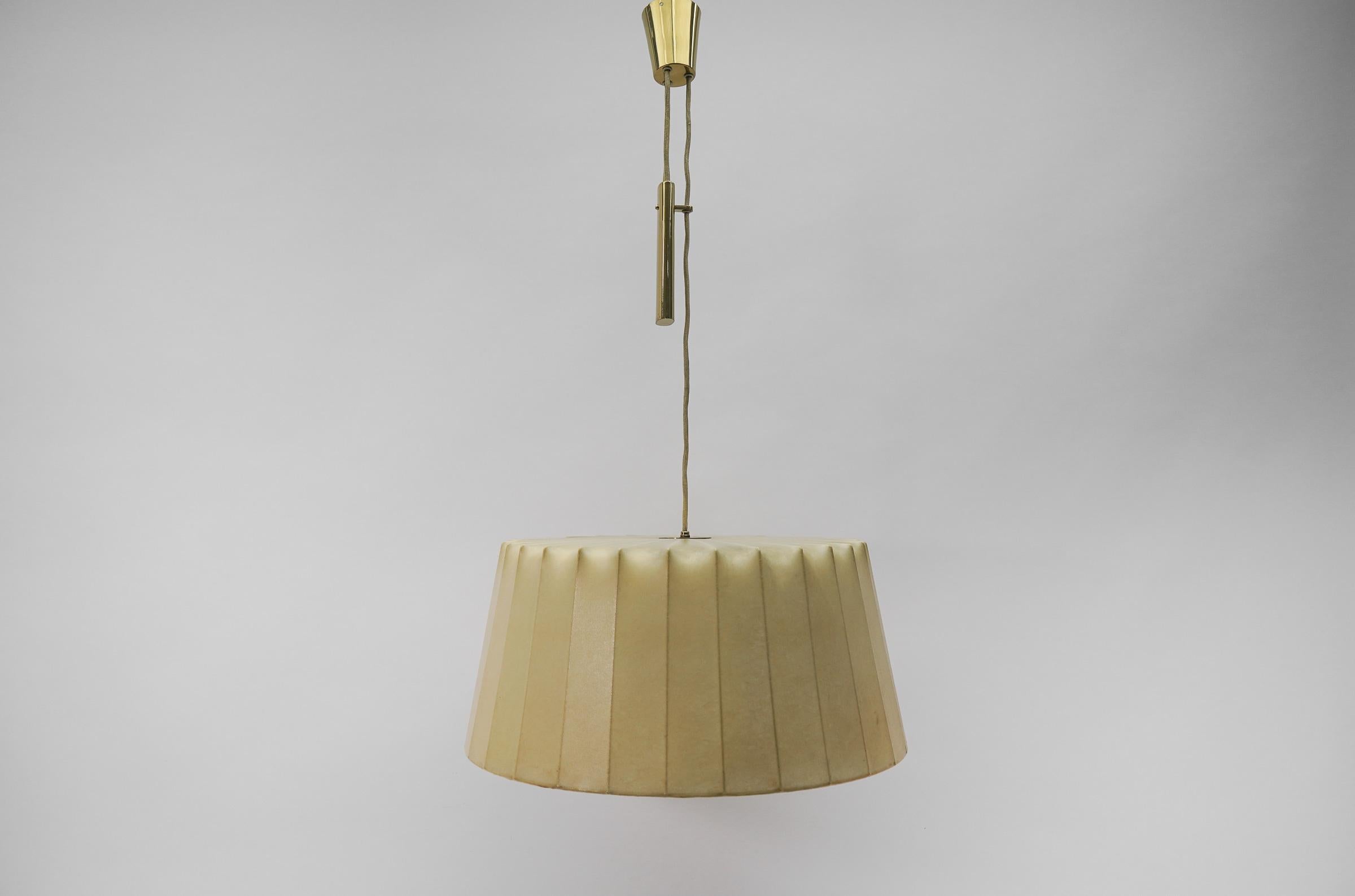 Lovely Cocoon Counterweight Hanging Lamp by Münchener Werkstätten, 1950s Germany For Sale 2
