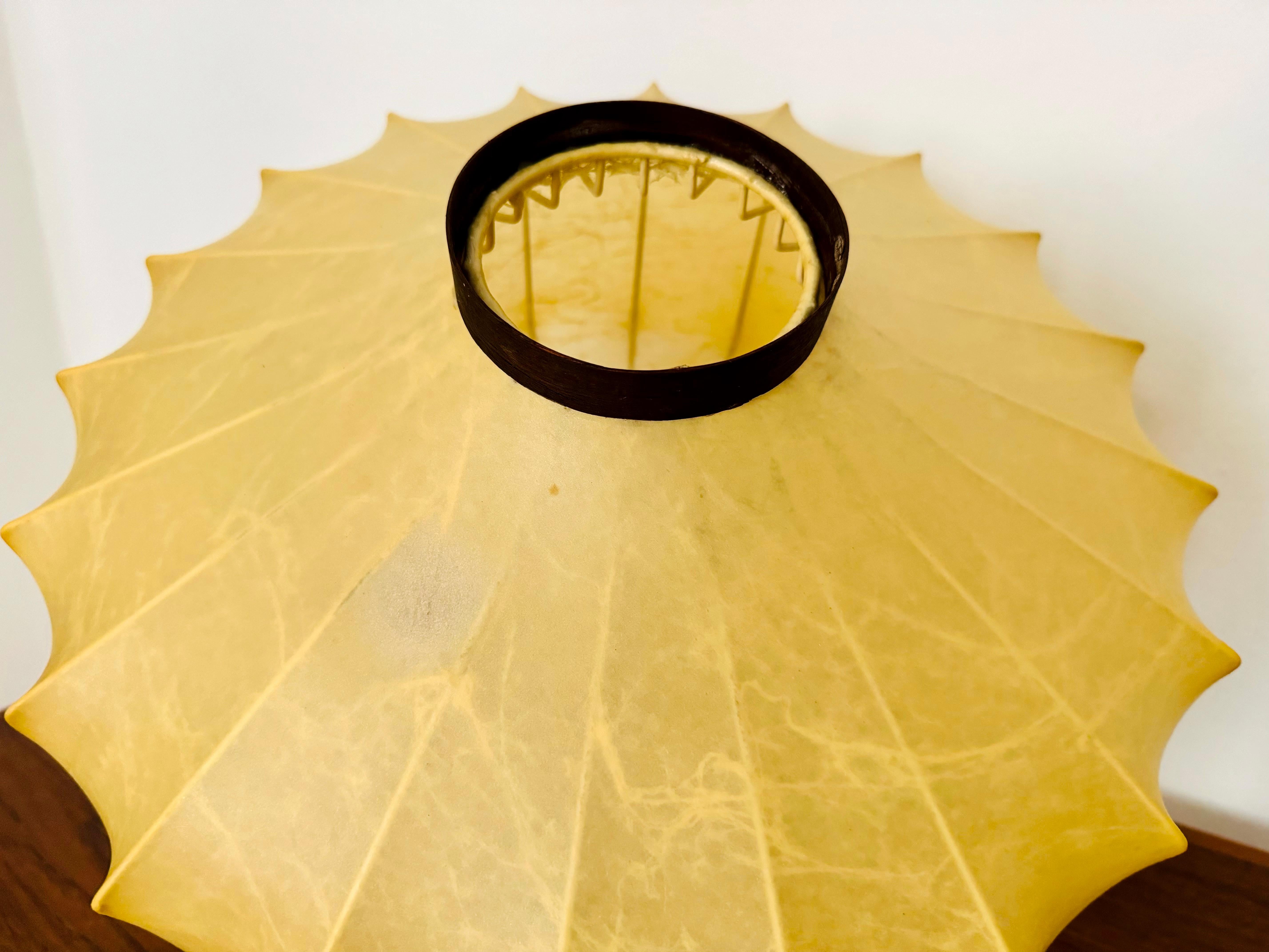 Lampada a sospensione Cocoon in vendita 9