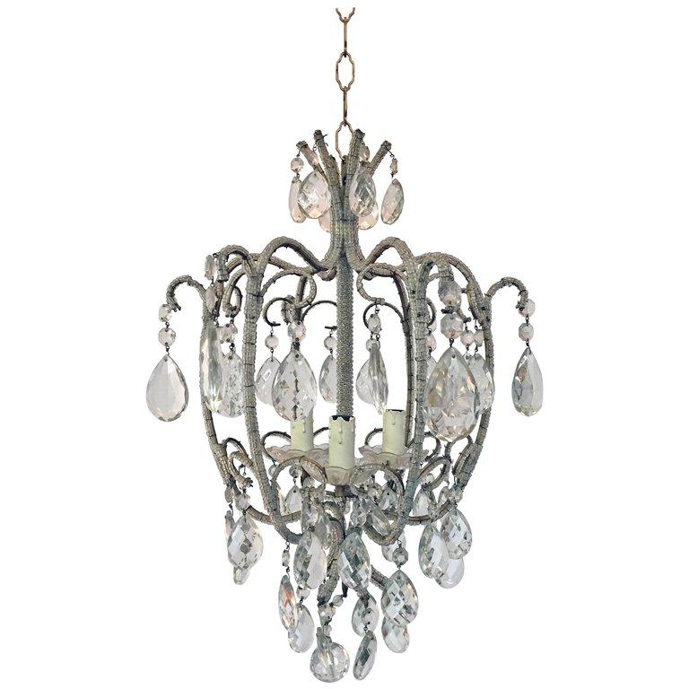 Francese Grazioso lampadario di cristallo nello stile della Maison Baguès, circa 1960 in vendita