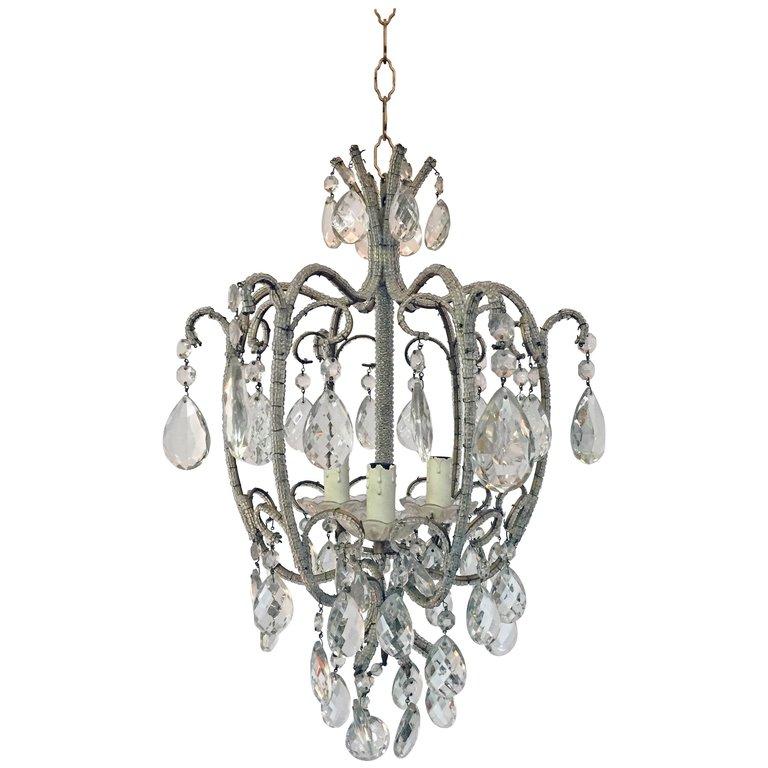 French Lovely Crystal Chandelier in the Style of Maison Baguès, circa 1960 For Sale