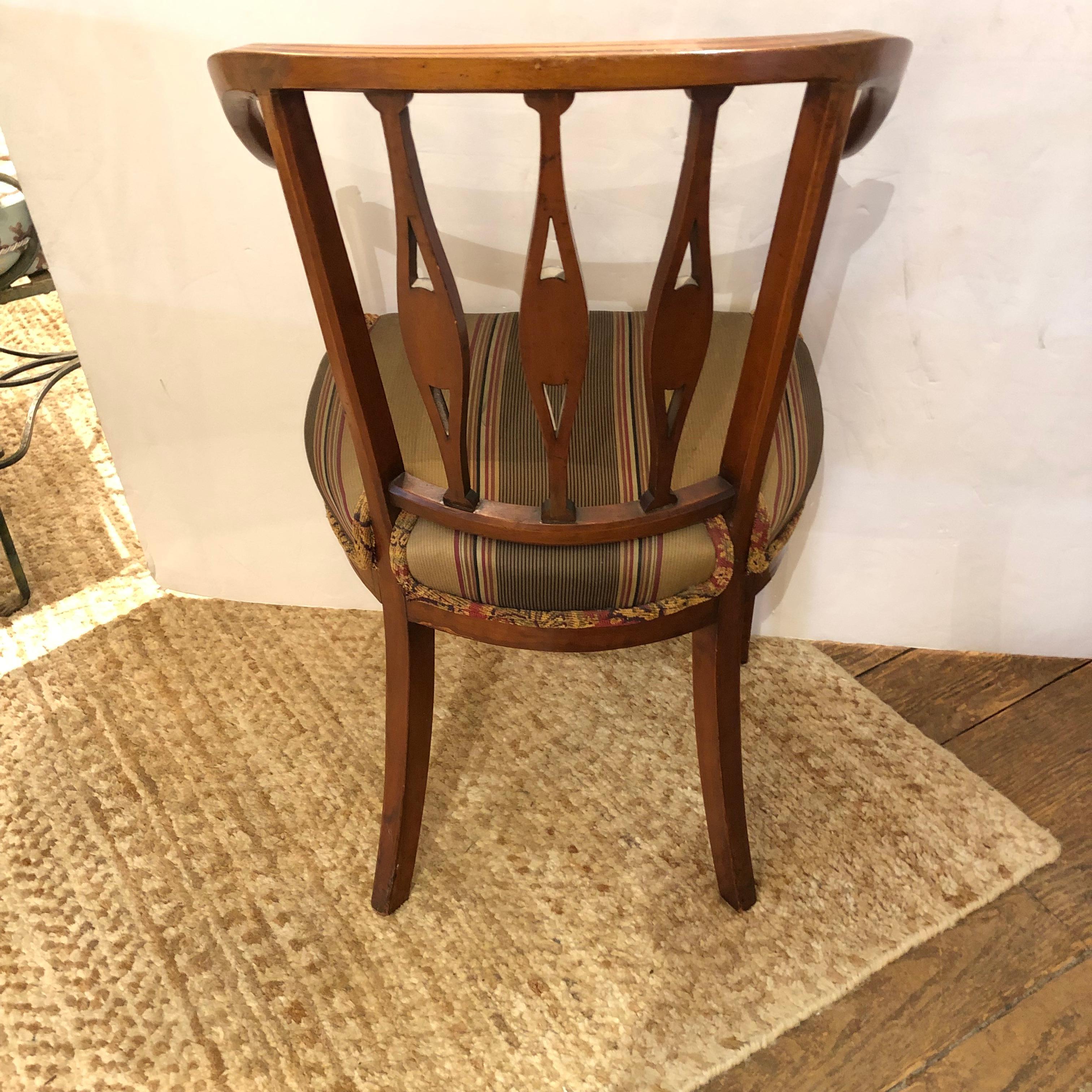 Lovely Curved French Fruitwood Inlaid Salon or Desk Chair For Sale 3