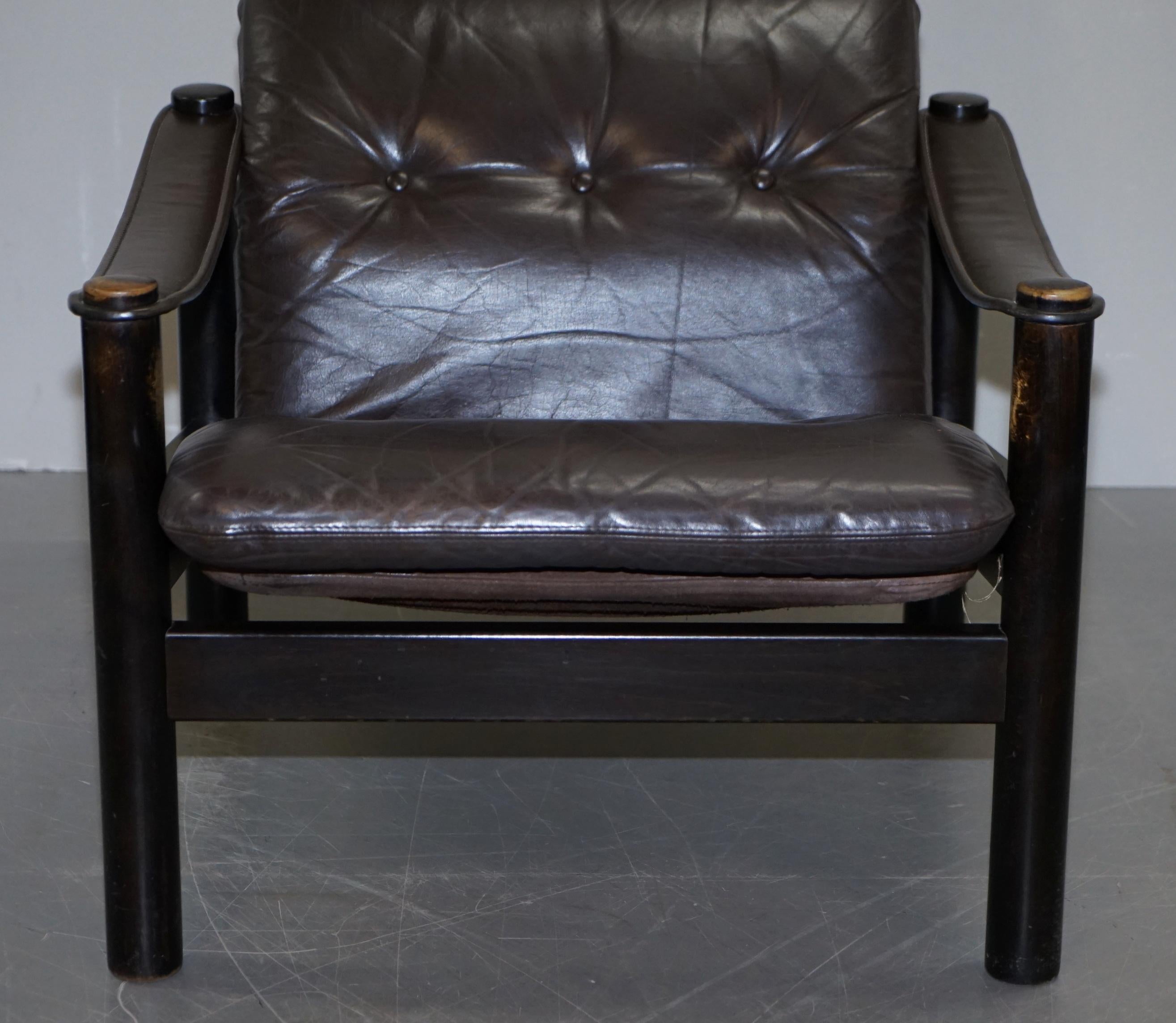 Lovely Danish Brown Leather Mid-Century Modern Armchair & Chesterfield Footstool For Sale 3