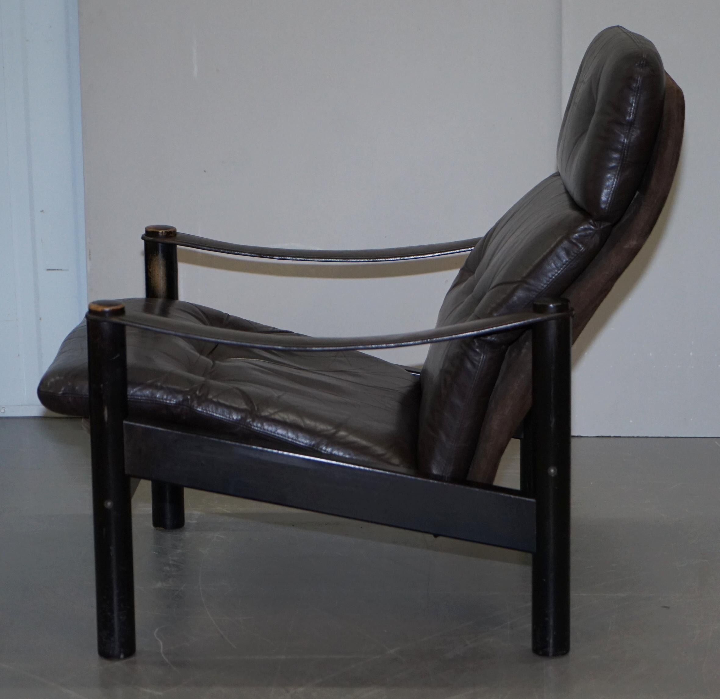 Lovely Danish Brown Leather Mid-Century Modern Armchair & Chesterfield Footstool For Sale 9