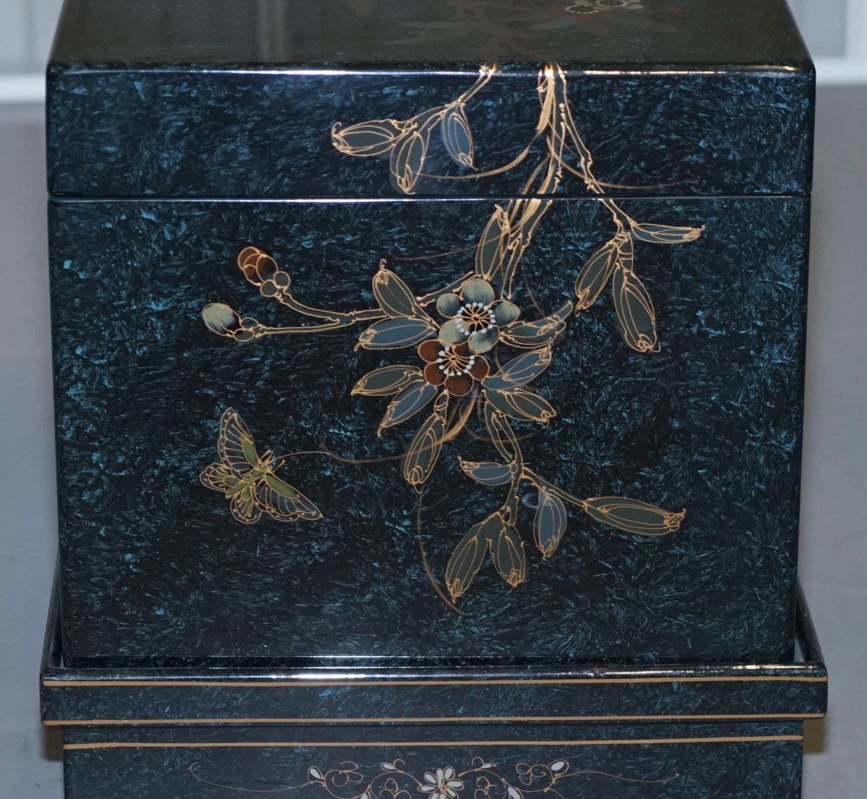 Lovely Decorative Chinese Chinoiserie Style Painted Trunk or Blanket Chest Box 7