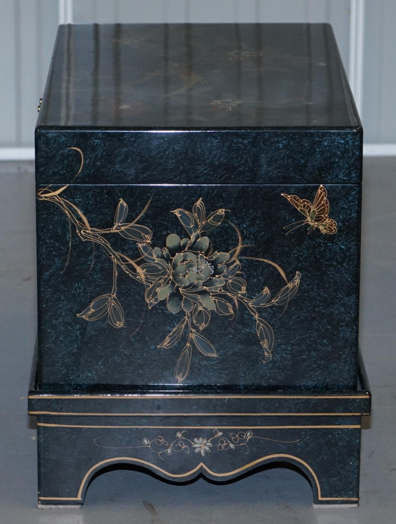 Lovely Decorative Chinese Chinoiserie Style Painted Trunk or Blanket Chest Box 9
