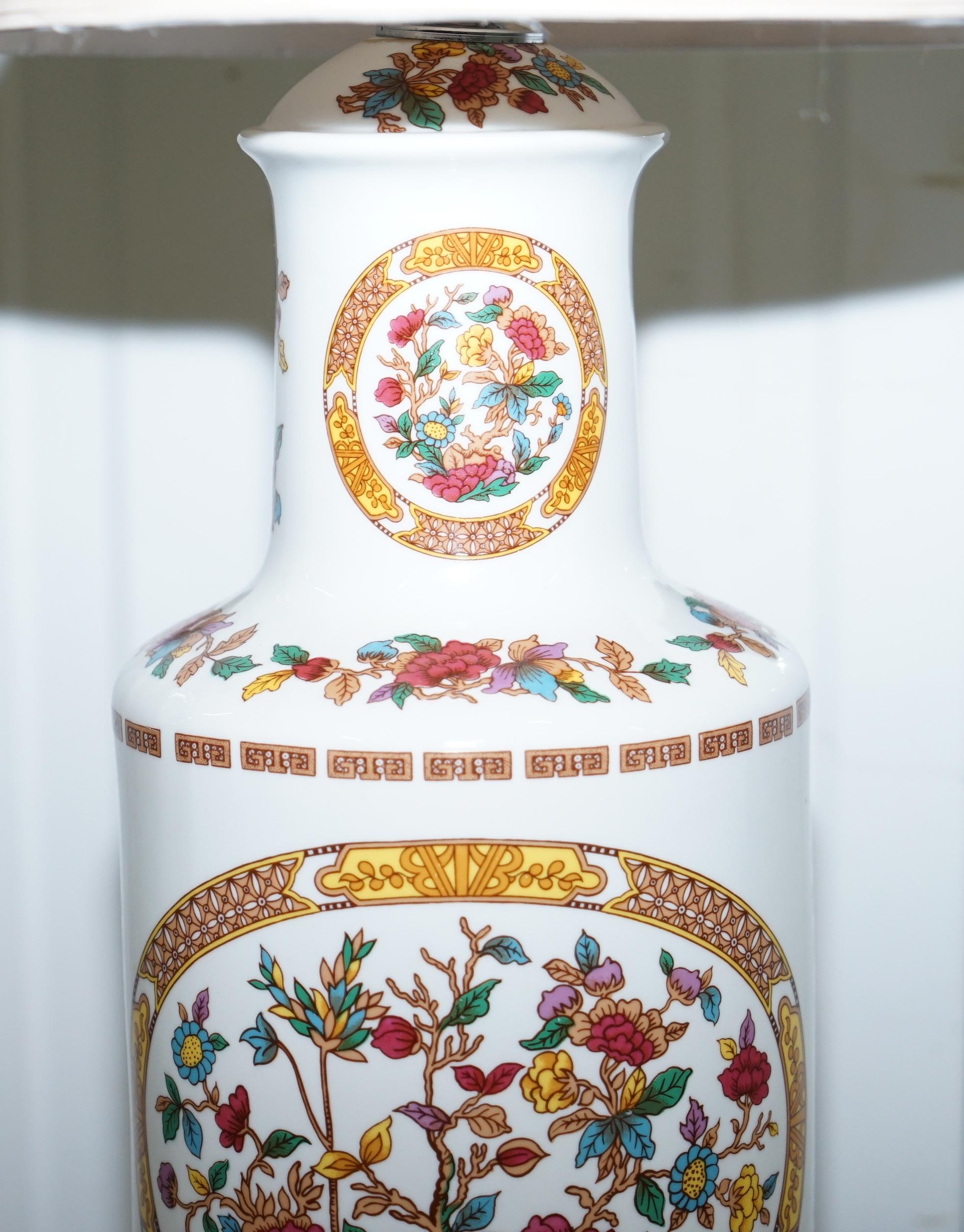 Schöne dekorative chinesische Vase in eine Tischlampe umgewandelt, dekoratives Stück im Angebot 3