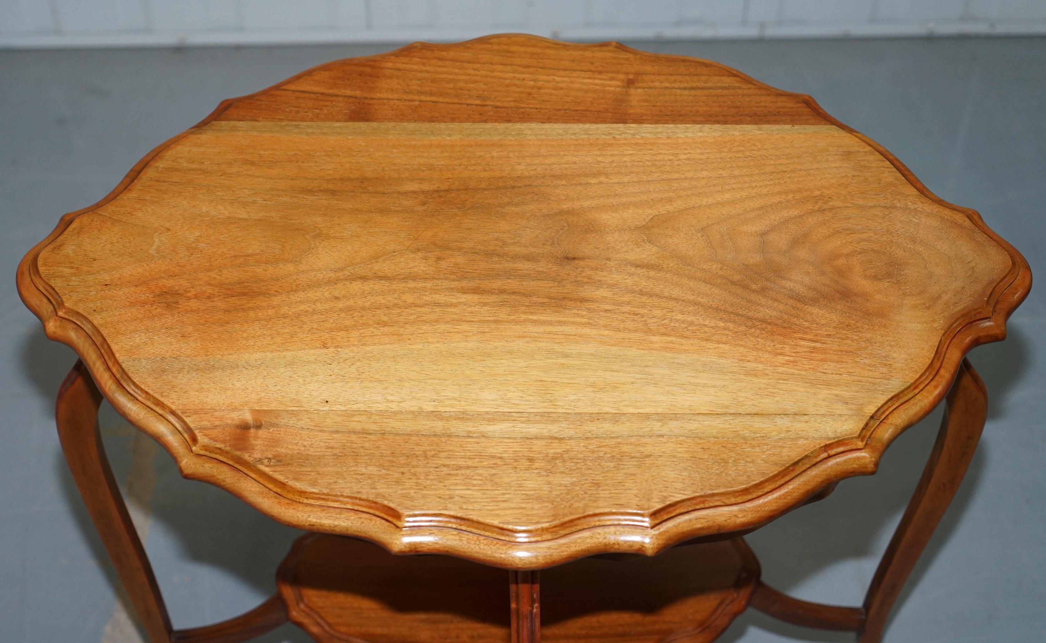 Hand-Carved Lovely Decorative Satinwood Occasional Centre Table Scalloped Edge Ornate Legs For Sale