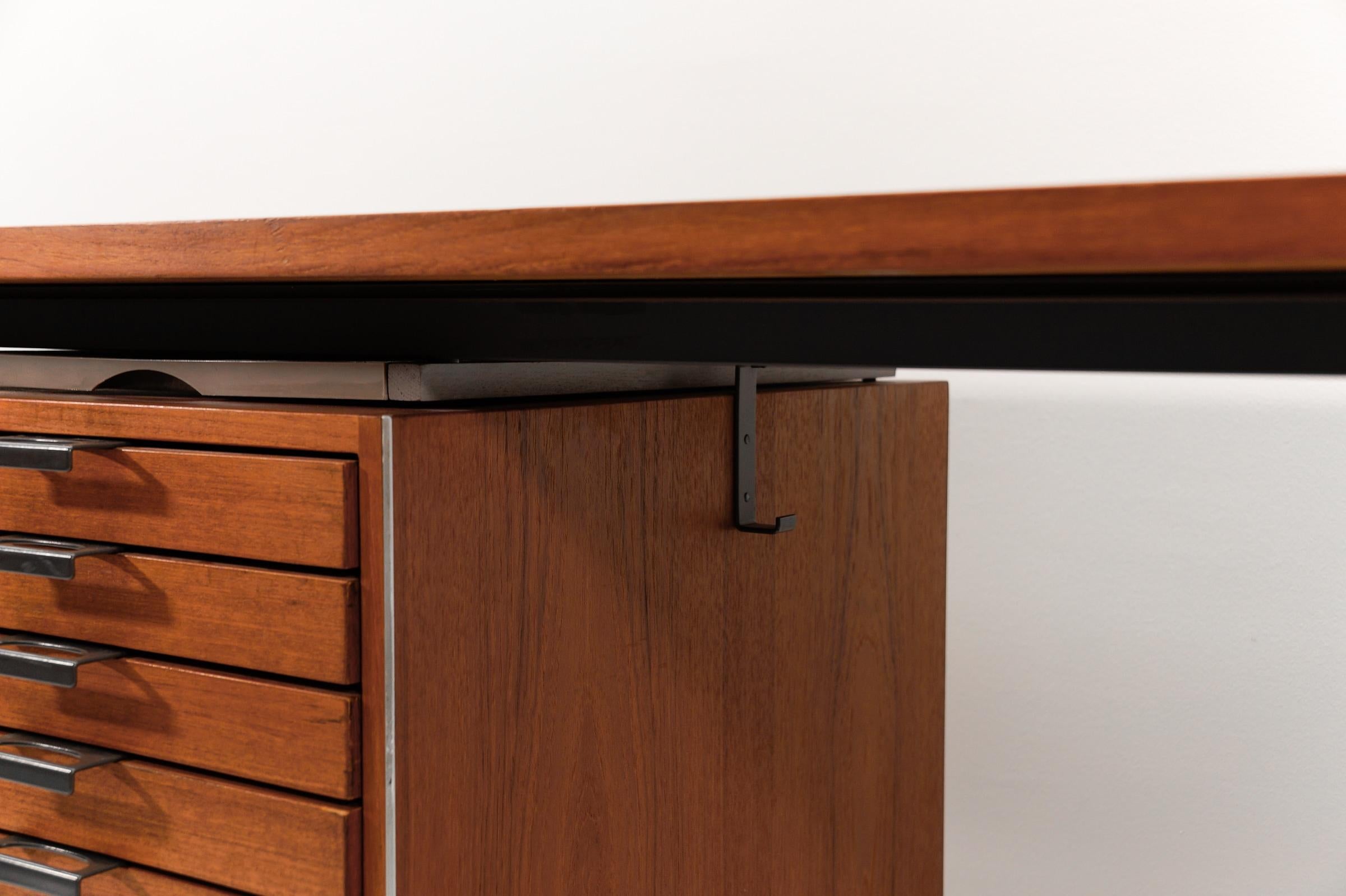 Lovely Desk by Herbert Hirche for Holzäpfel, Germany, 1960s For Sale 3