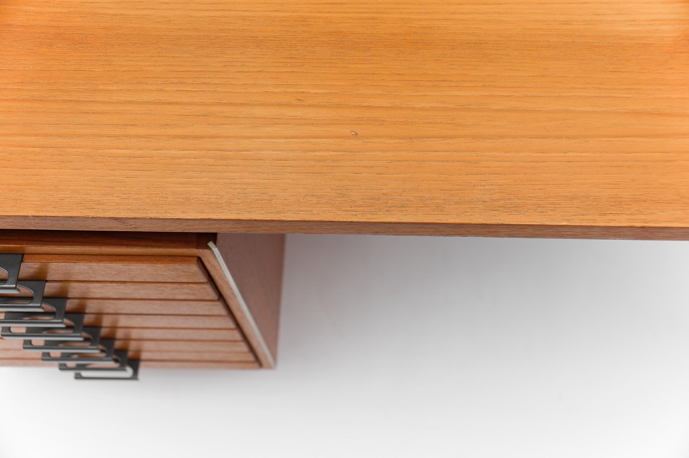Lovely Desk by Herbert Hirche for Holzäpfel, Germany, 1960s For Sale 8
