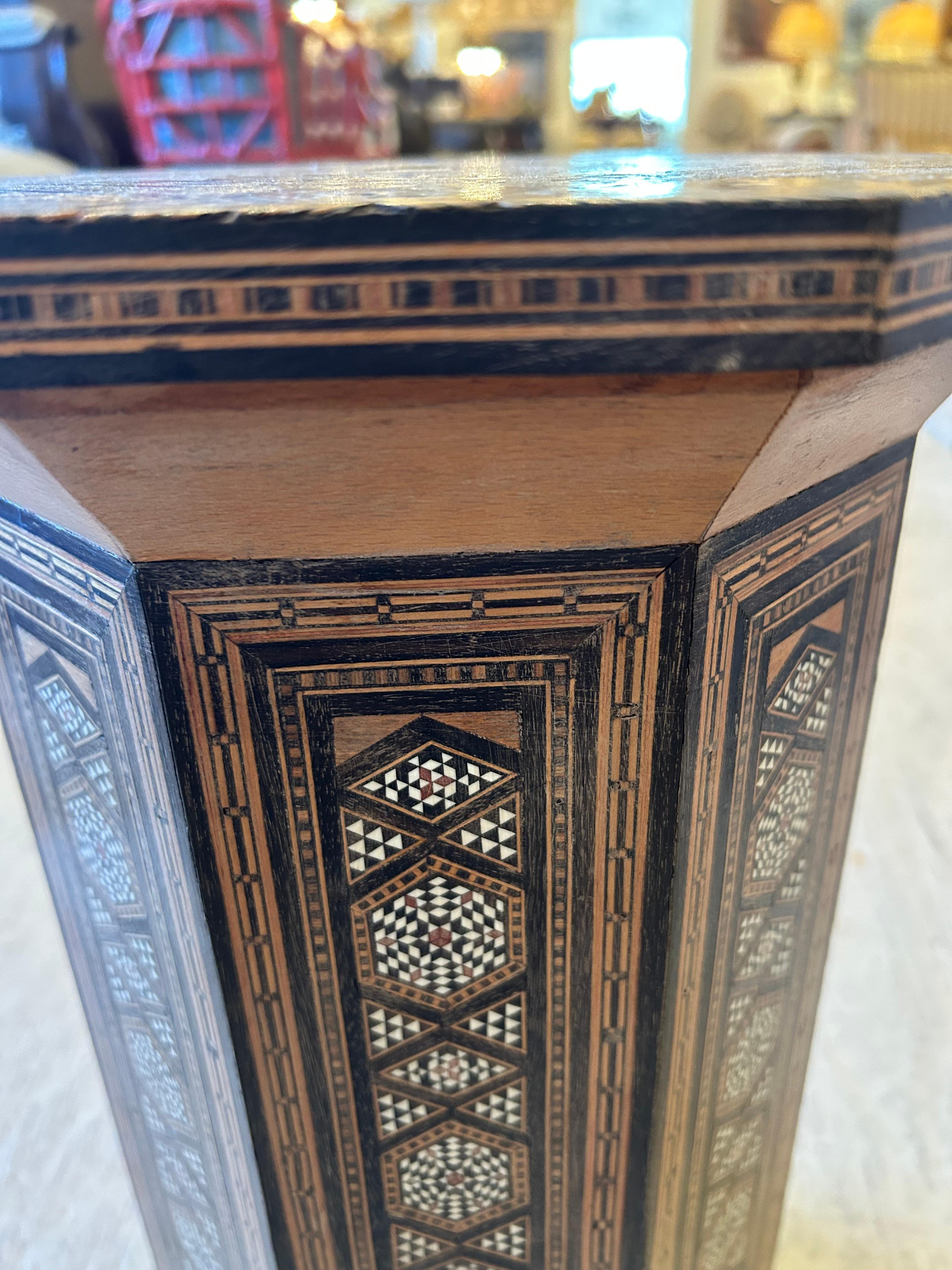 Lovely Diminutive Octagonal Inlaid Moroccan Martini Table For Sale 4