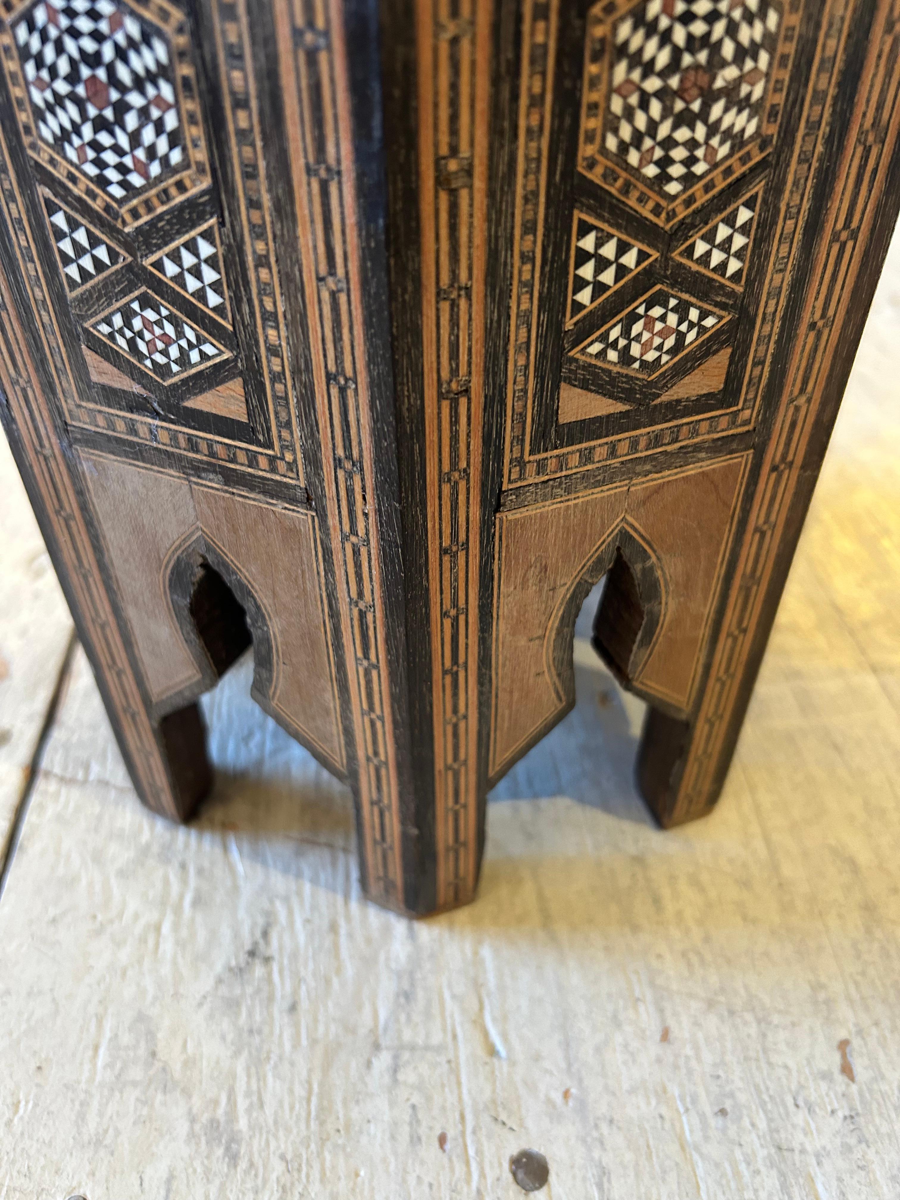 Lovely Diminutive Octagonal Inlaid Moroccan Martini Table For Sale 2