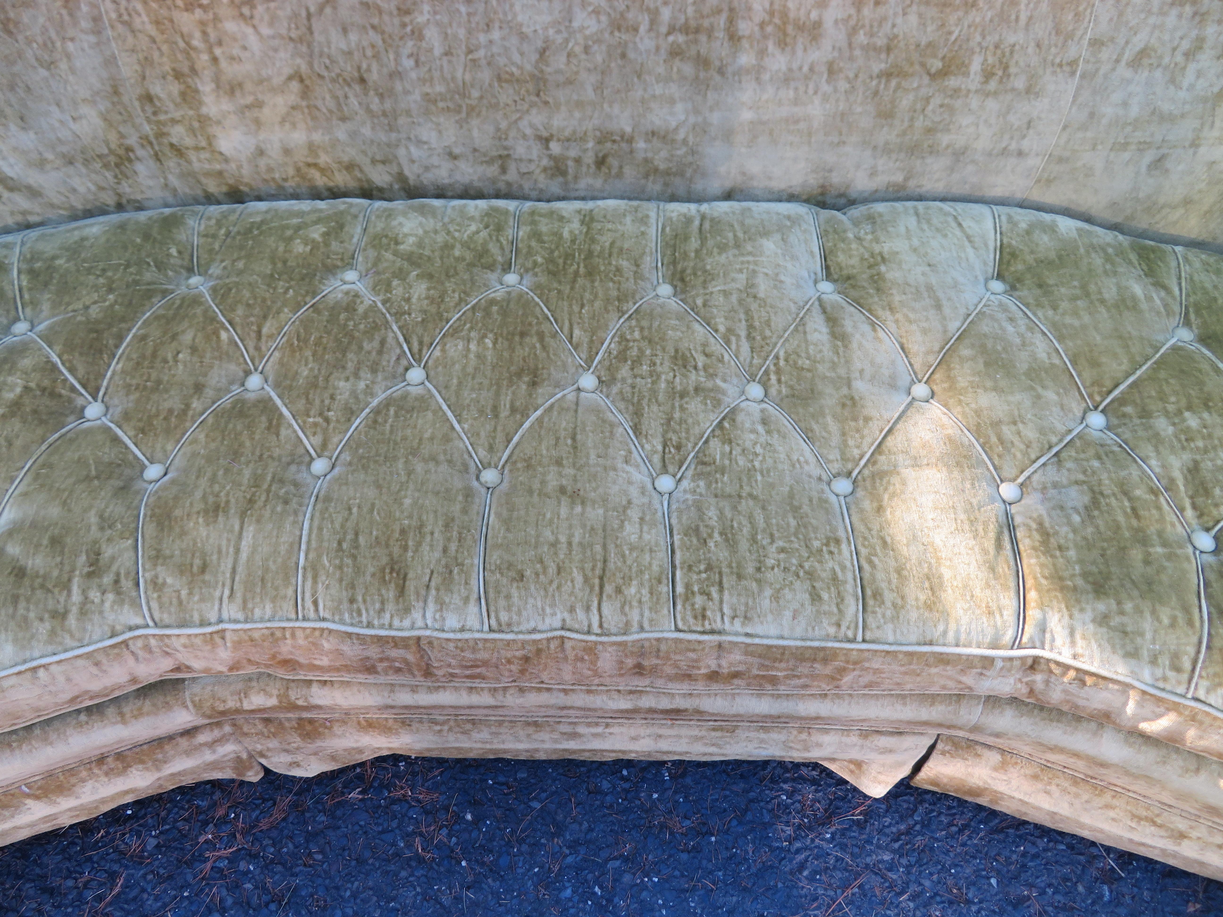 Upholstery Lovely Dorothy Draper Hollywood Regency Tufted Curved Sofa Heritage For Sale