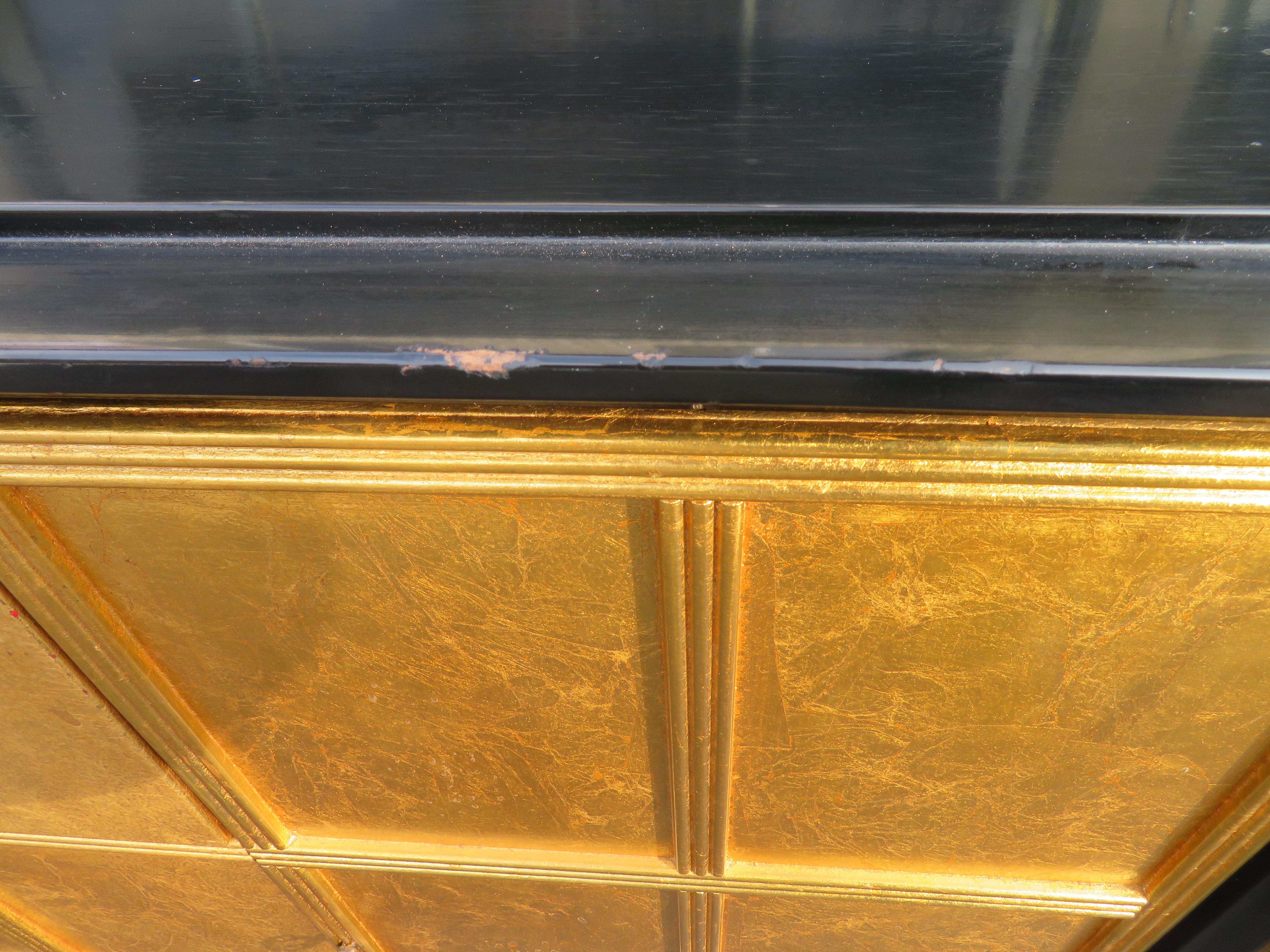 Lovely Dorothy Draper Style Gold Leaf Front Buffet Credenza Mid-Century Modern (amerikanisch)
