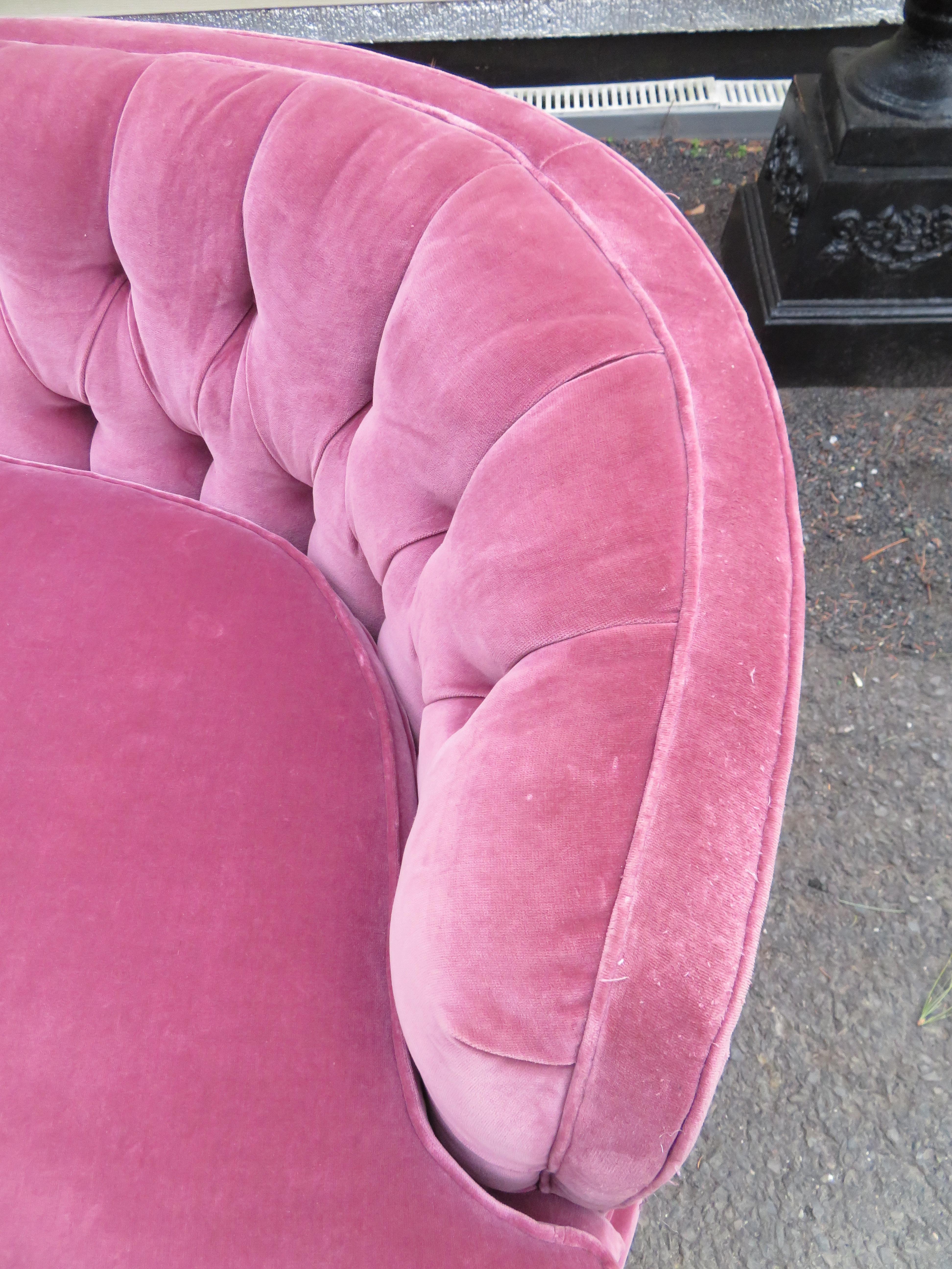 Upholstery Lovely Dorothy Draper Style Lilac Velvet Curved Tufted Sofa Hollywood Regency