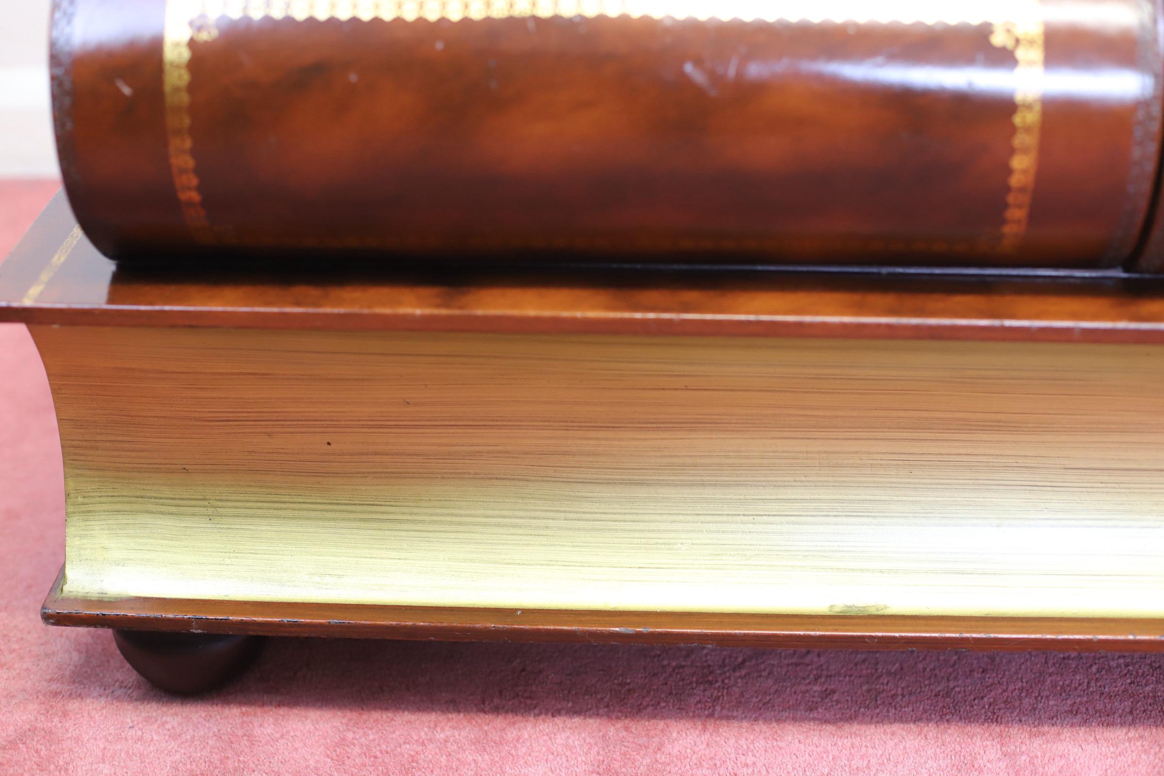 Lovely Double Book Coffee Table en vente 7
