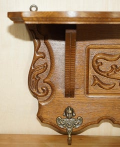 LOVELY DUTCH FINE CHERUB CARVED OAK COAT HAT SCARF WALL RACK HANGER ROYAL HOOKs