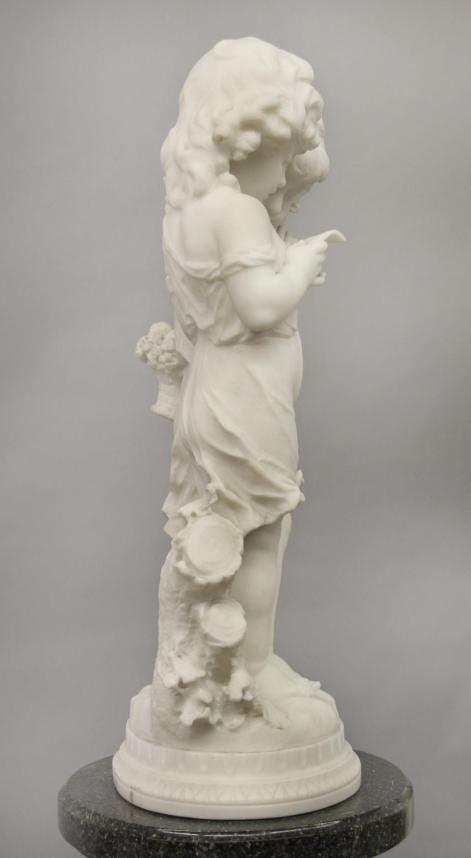 Preciosa escultura italiana de mármol de Carrara de principios del siglo XX, obra de Affortunato Gory Tallado a mano en venta