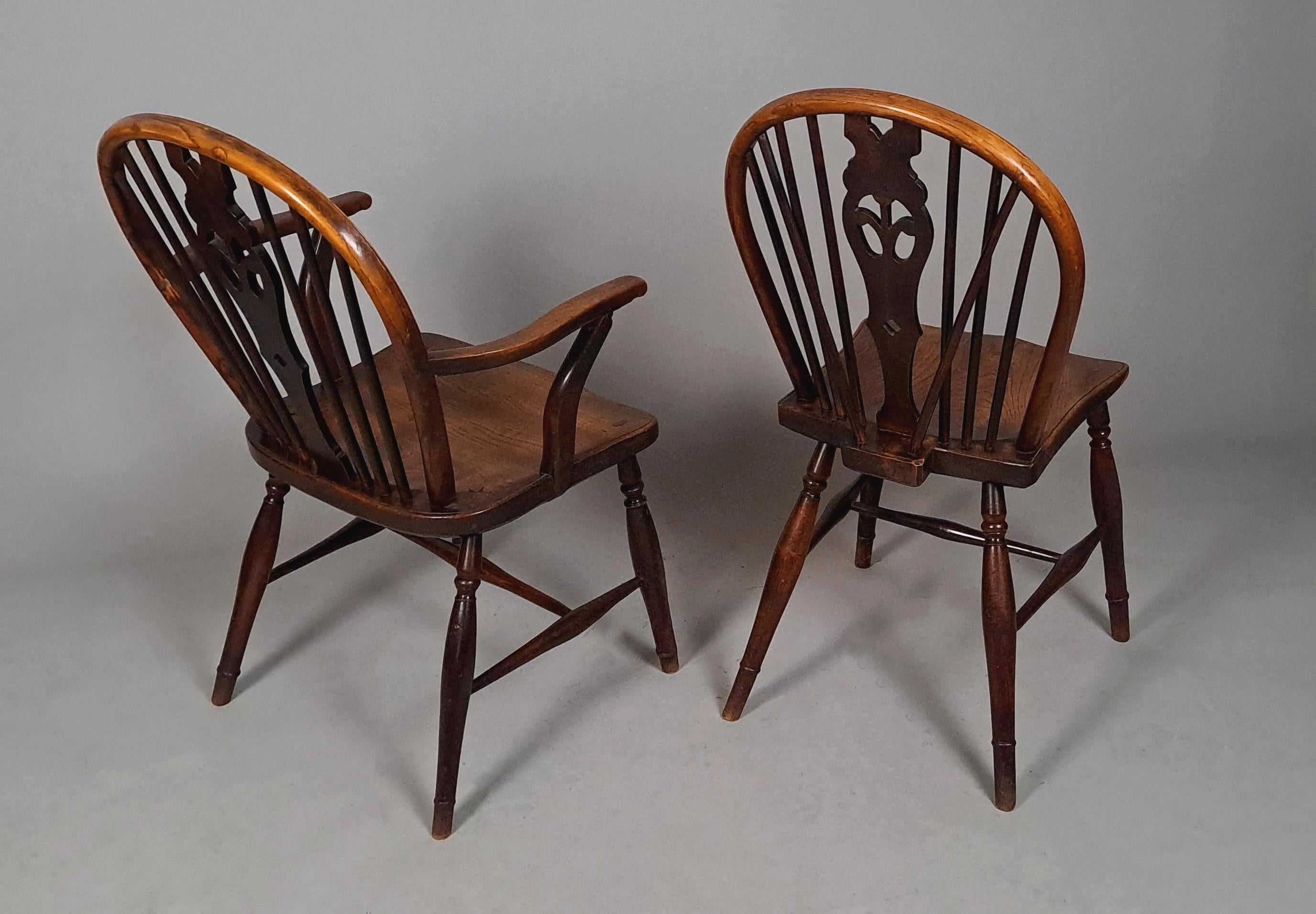 Precioso juego de sillas Windsor Príncipe de Gales c. 1840 Ceniza en venta