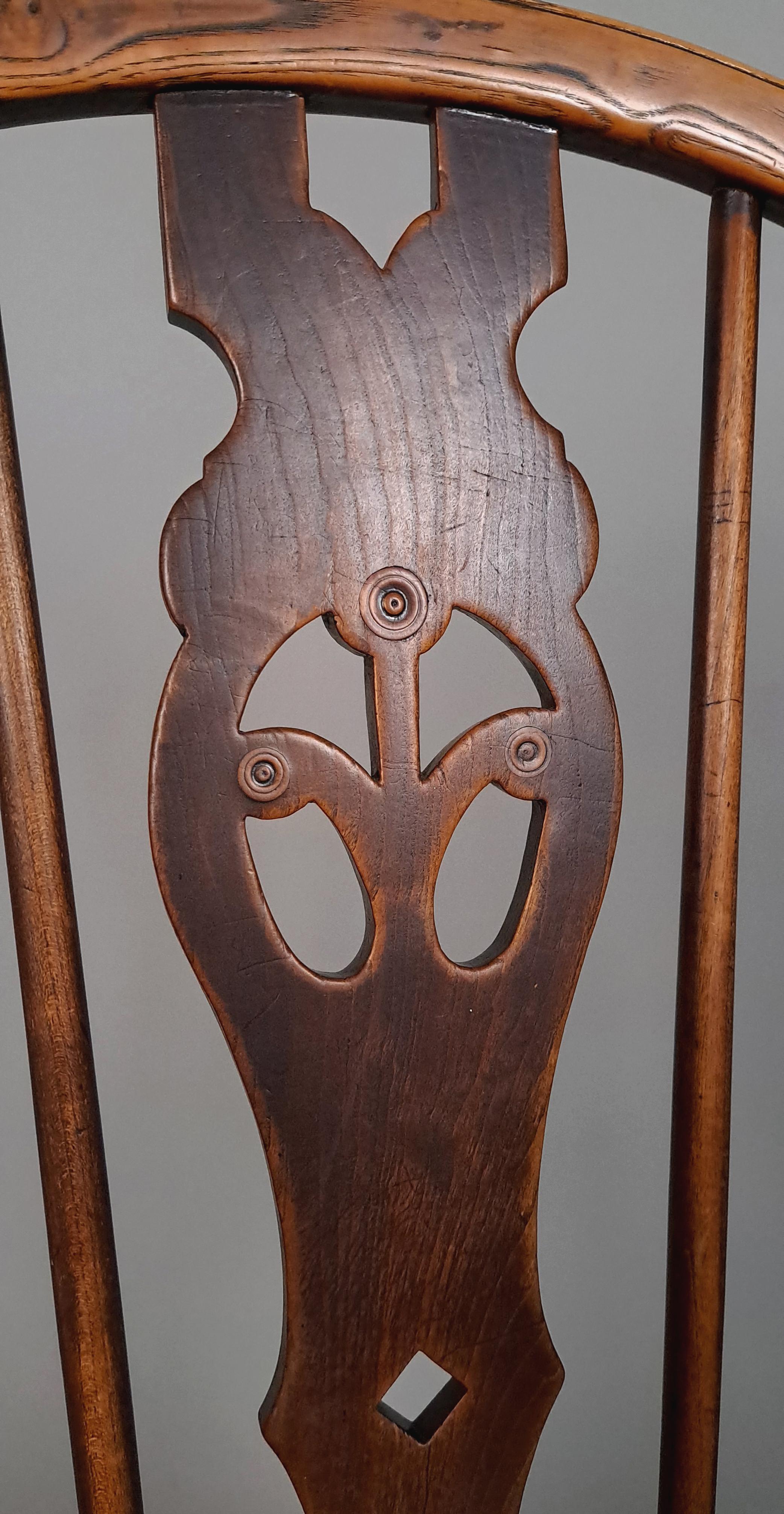 Precioso juego de sillas Windsor Príncipe de Gales c. 1840 en venta 1
