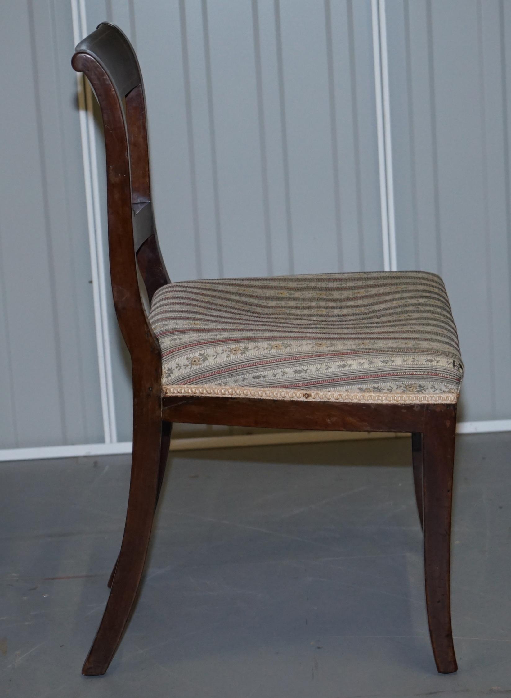 Lovely Early Victorian Inlaid French Walnut Side Chair Ideal as Bedroom Dressing For Sale 4
