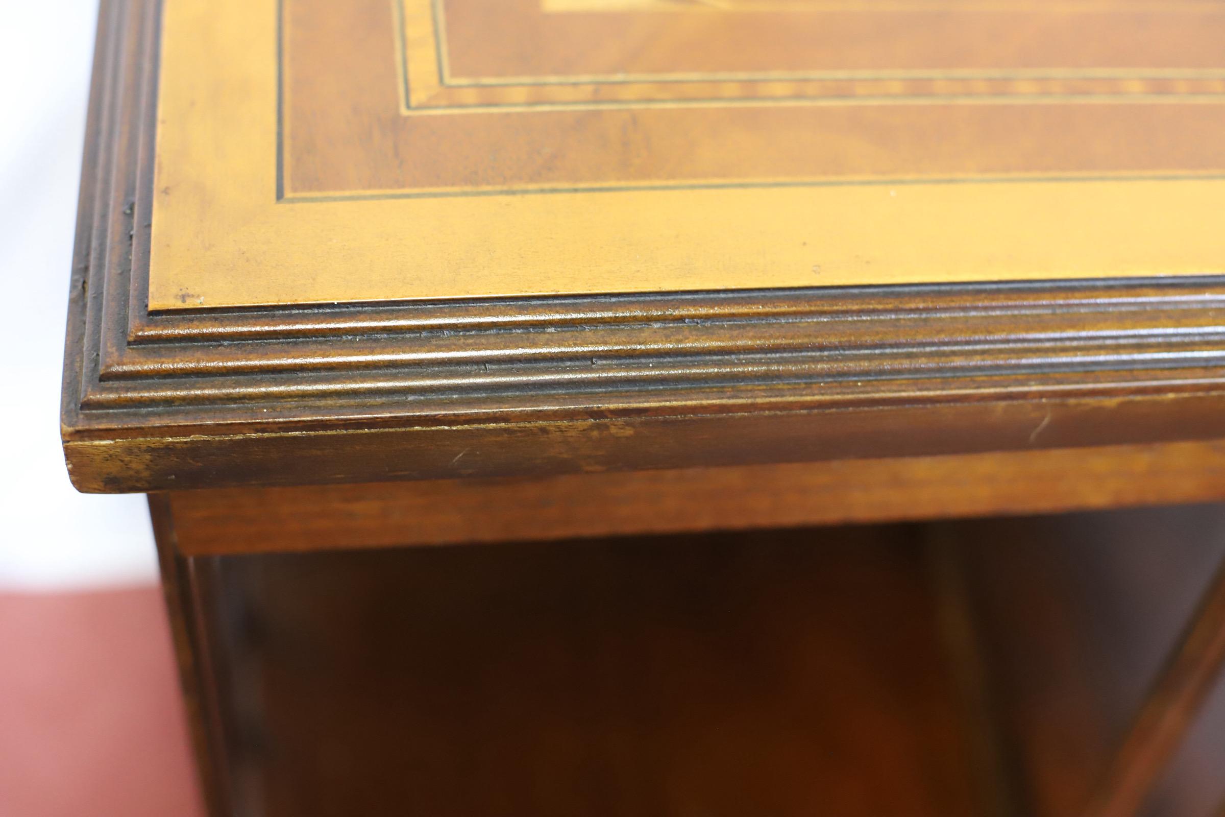 Lovely Edwardian Walnut Inlaid Revolving Bookcase For Sale 7