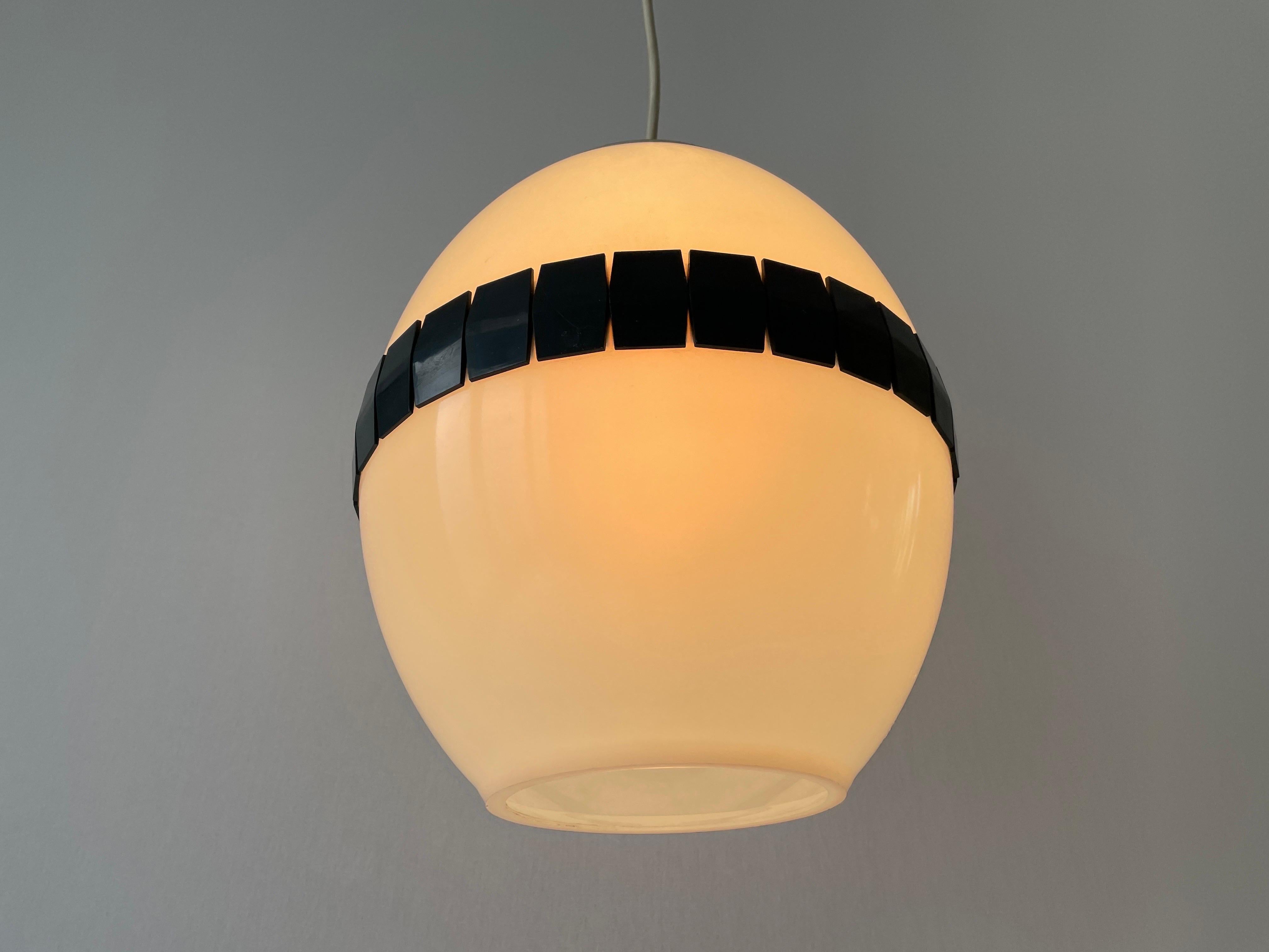 Lovely Egg-shaped Plexiglass Ceiling Lamp, 1960s, Italy For Sale 5