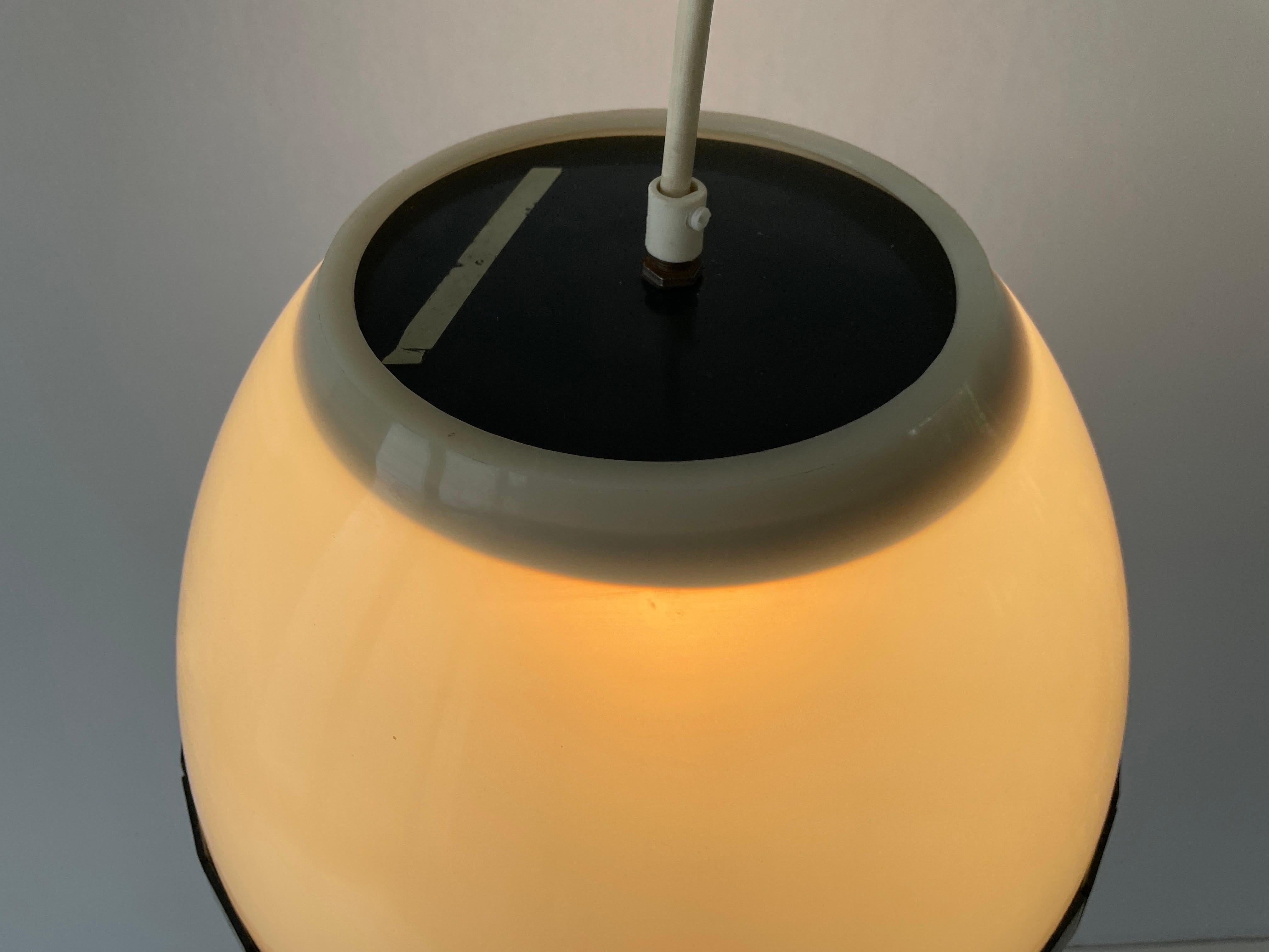 Lovely Egg-shaped Plexiglass Ceiling Lamp, 1960s, Italy For Sale 6