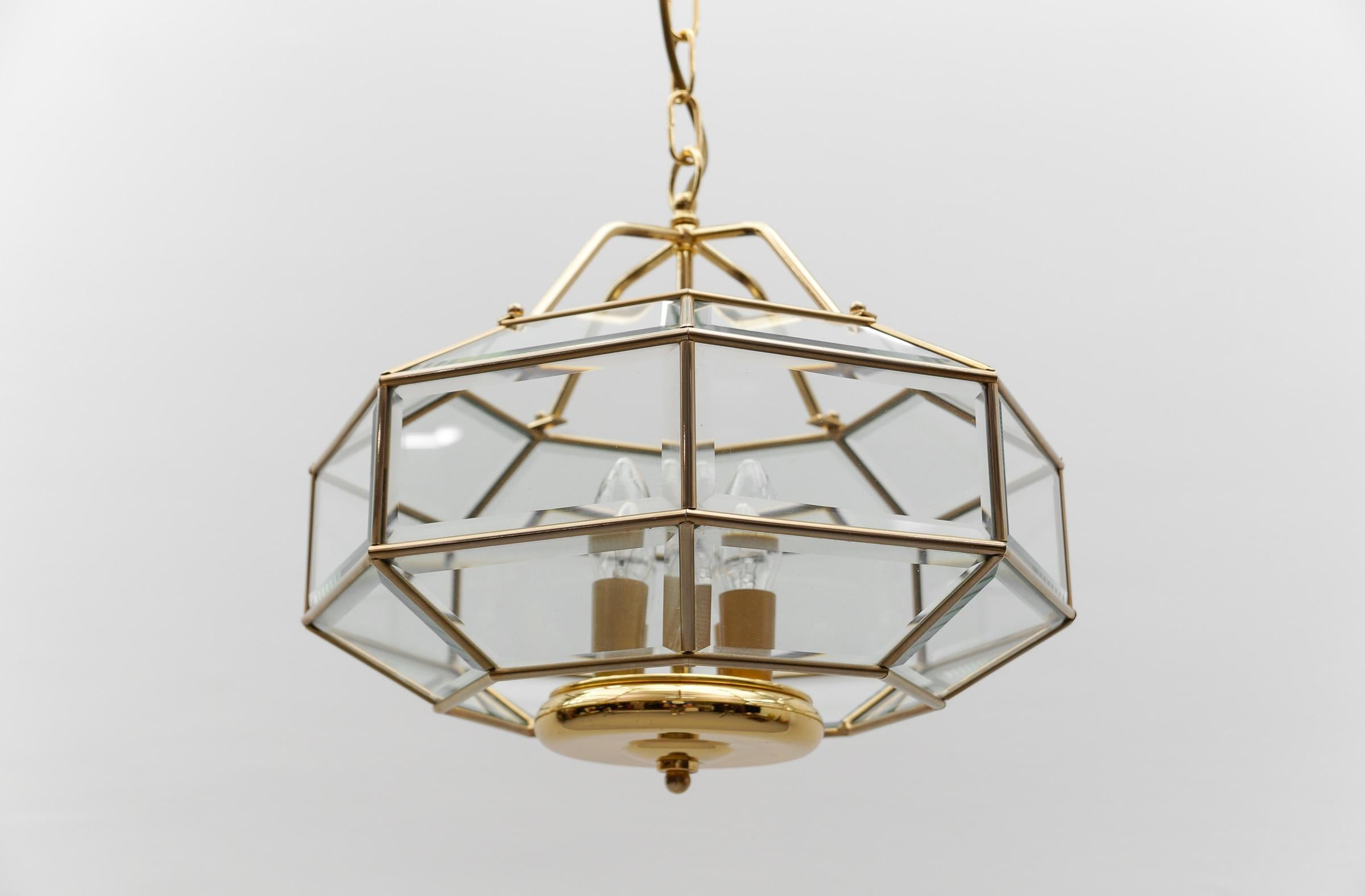 Wunderschöne elegante Hängeleuchte aus geschliffenem Glas, Italien 1960er im Angebot 1